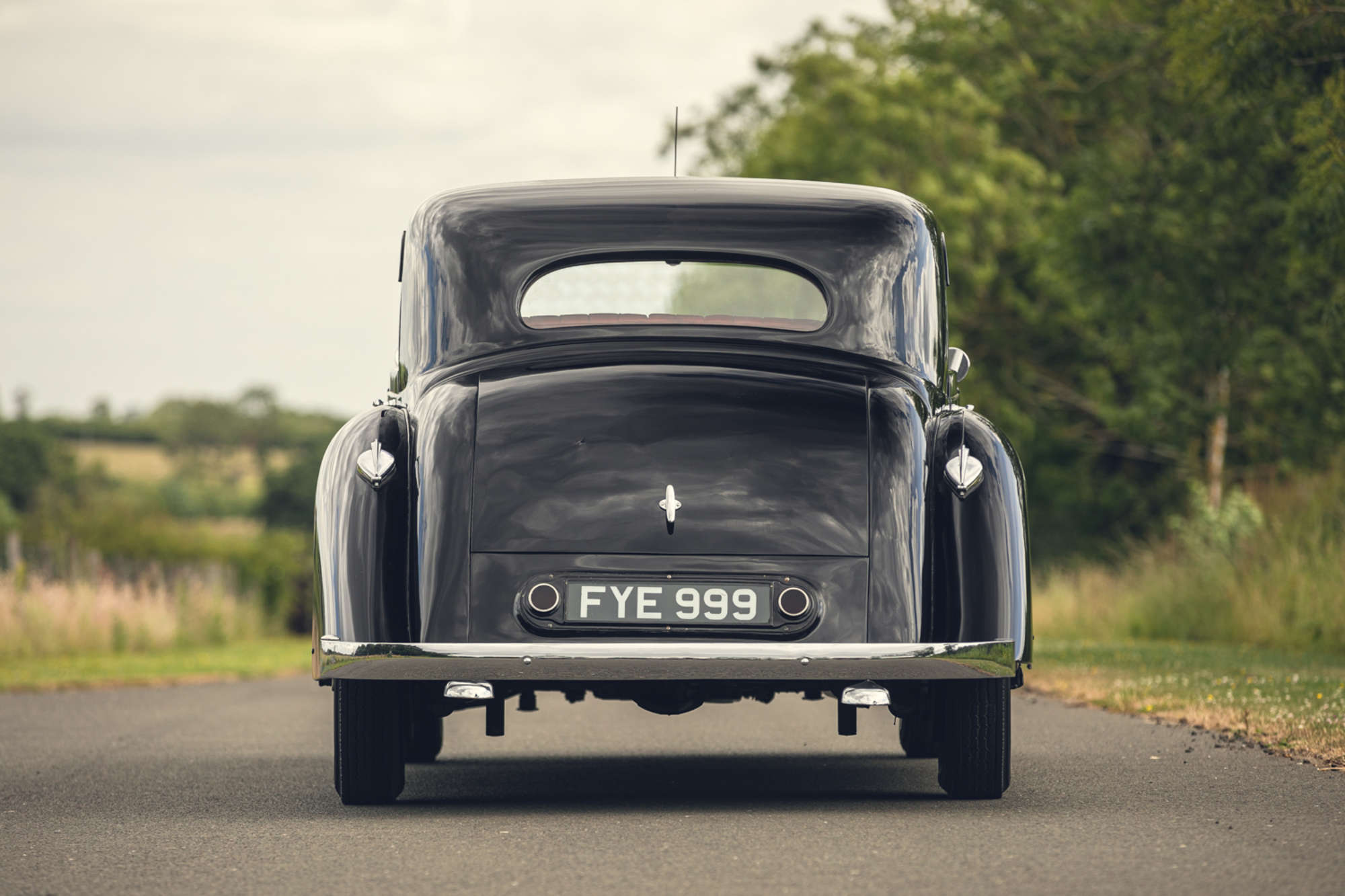 1939 Lagonda V12 Sports Saloon-Sold