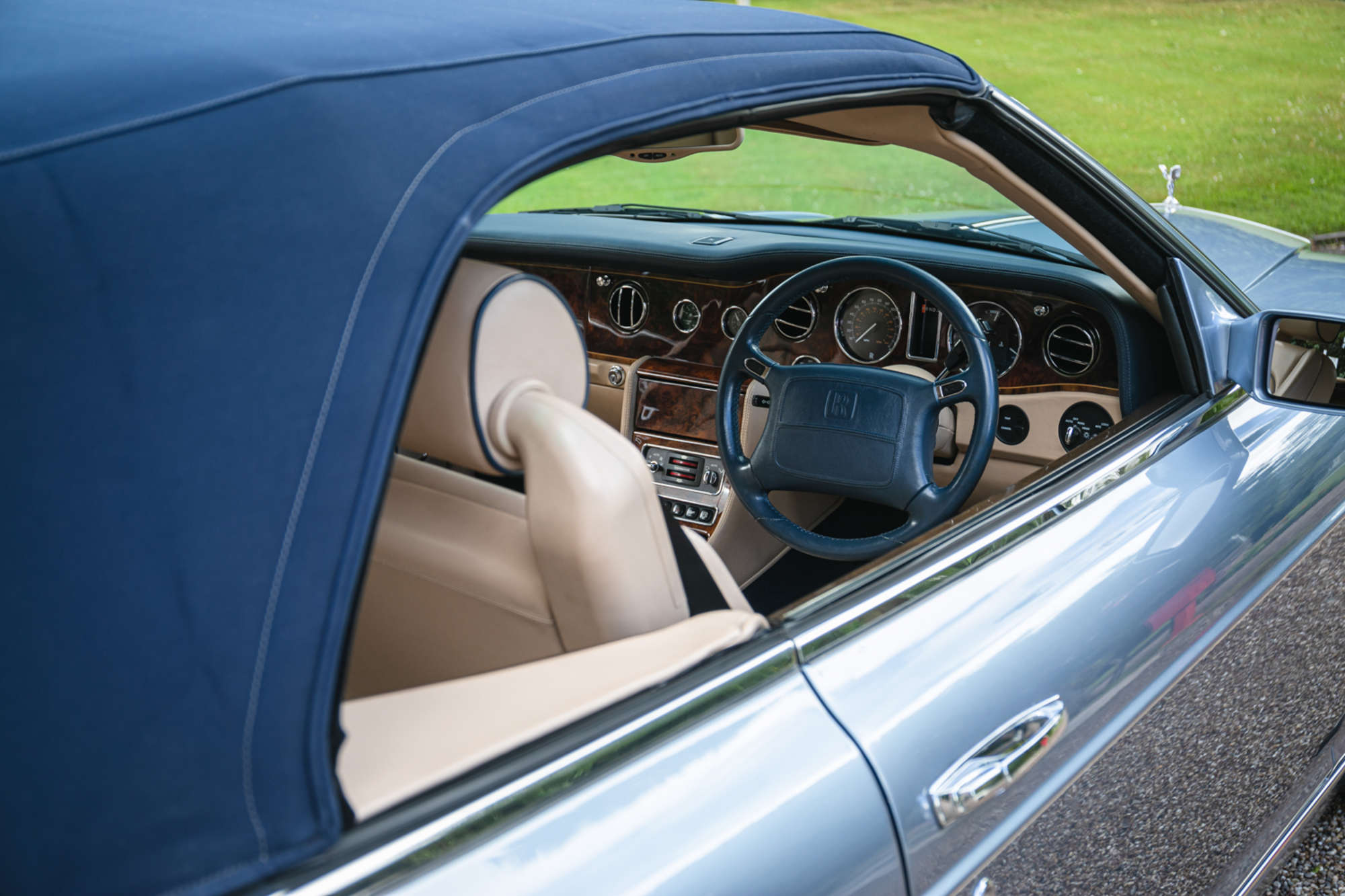 2001 Rolls-Royce Corniche V-Sold