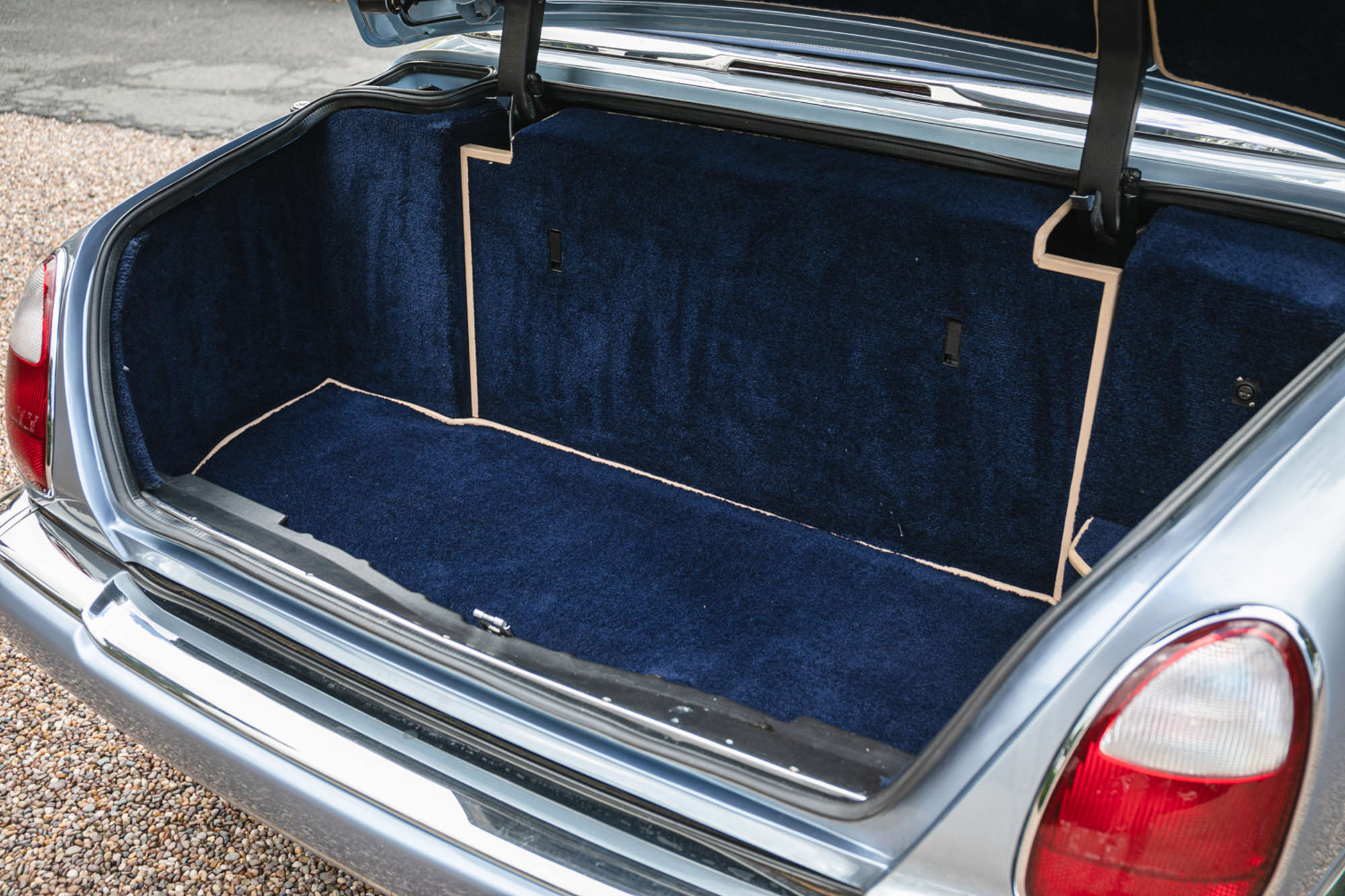 2001 Rolls-Royce Corniche V-Sold