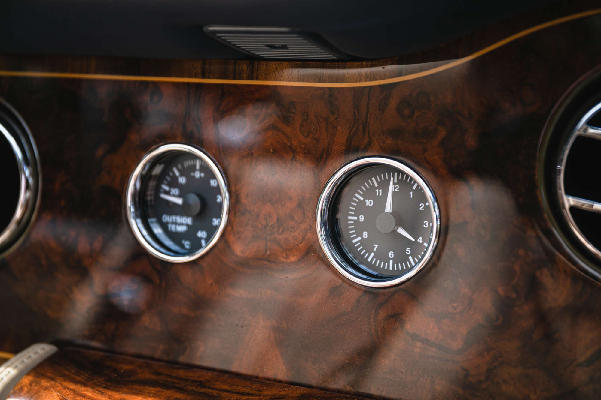 2001 Rolls-Royce Corniche V-Sold