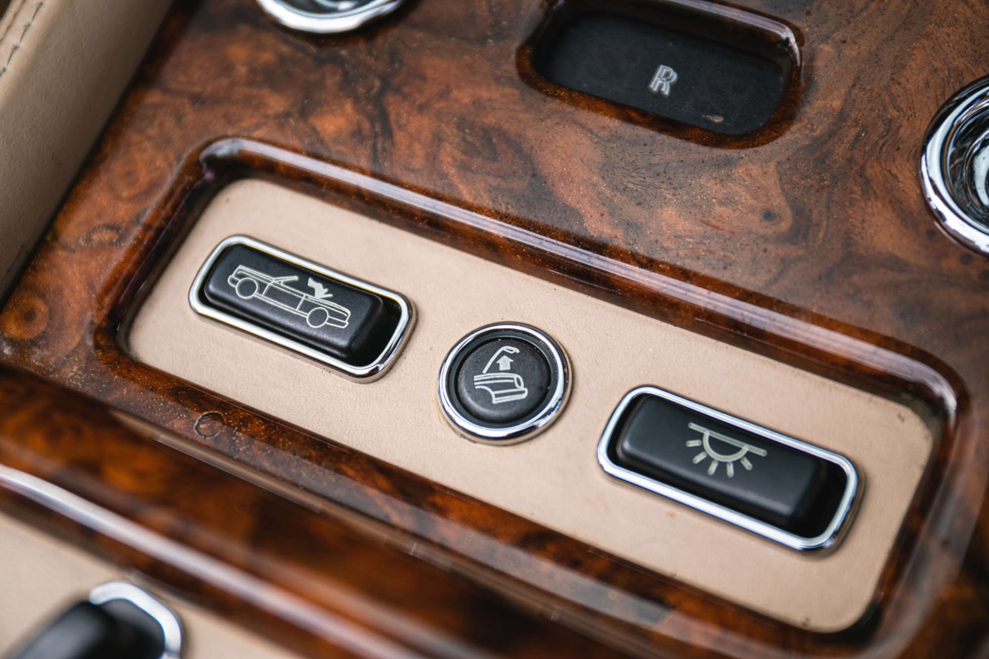 2001 Rolls-Royce Corniche V-Sold