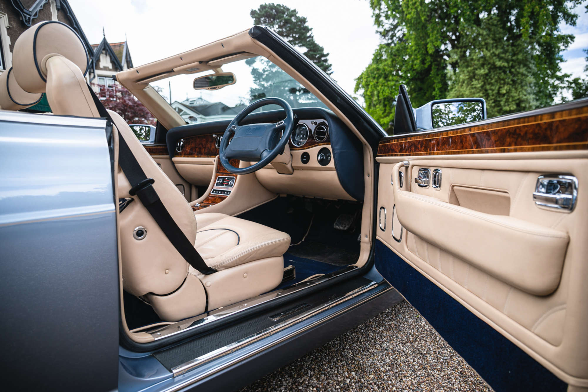 2001 Rolls-Royce Corniche V-Sold