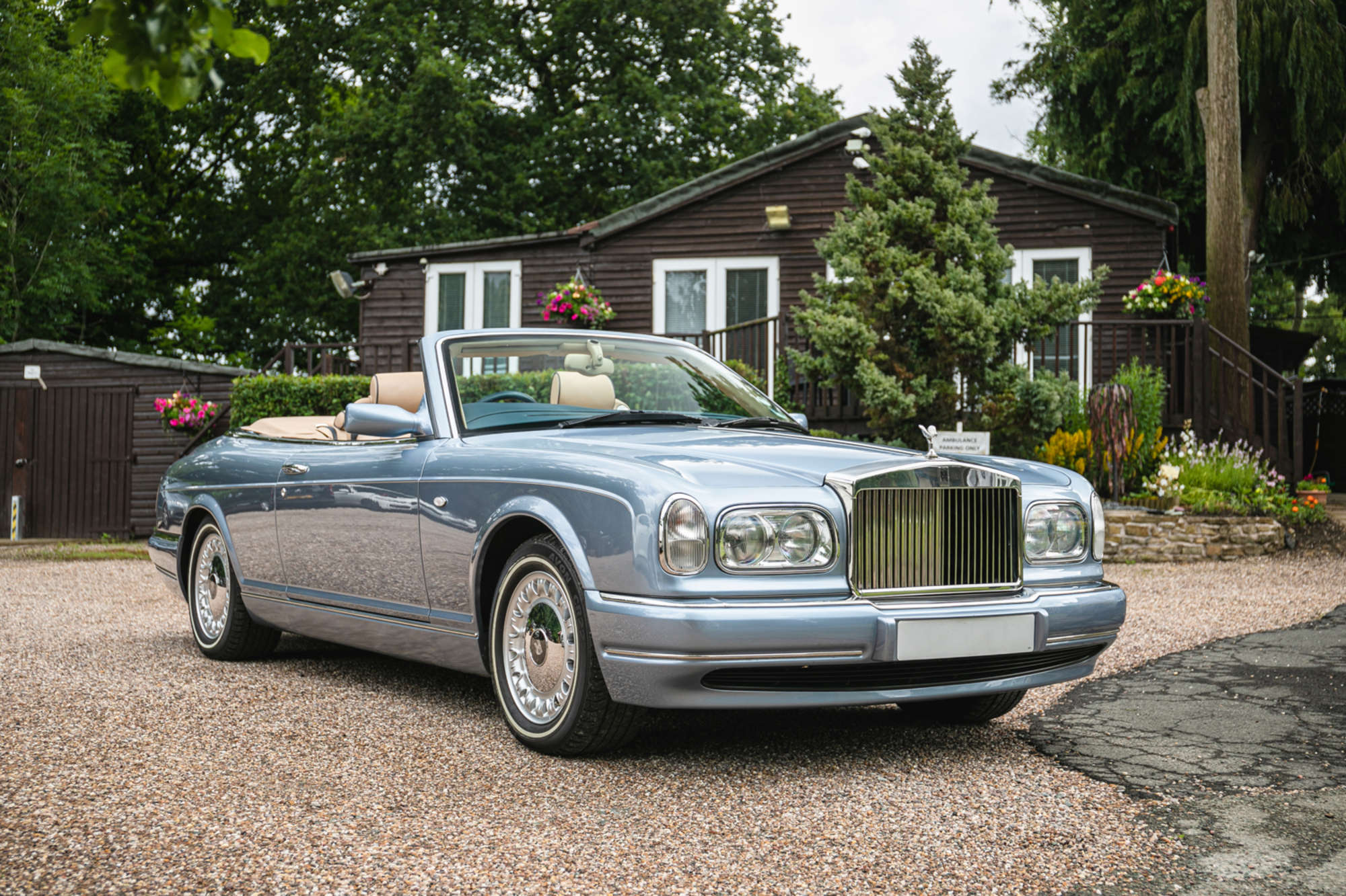 2001 Rolls-Royce Corniche V-Sold