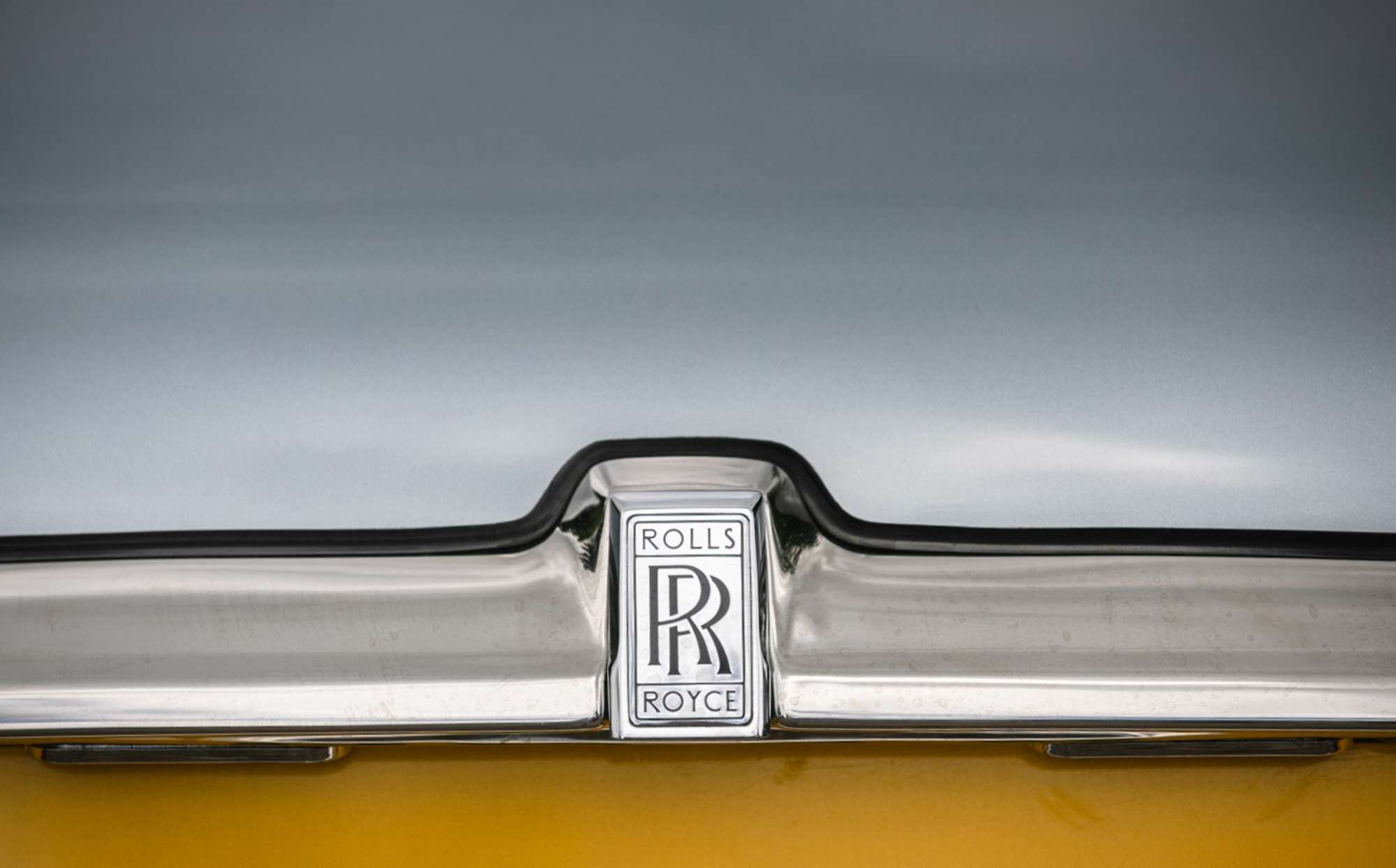 2001 Rolls-Royce Corniche V-Sold