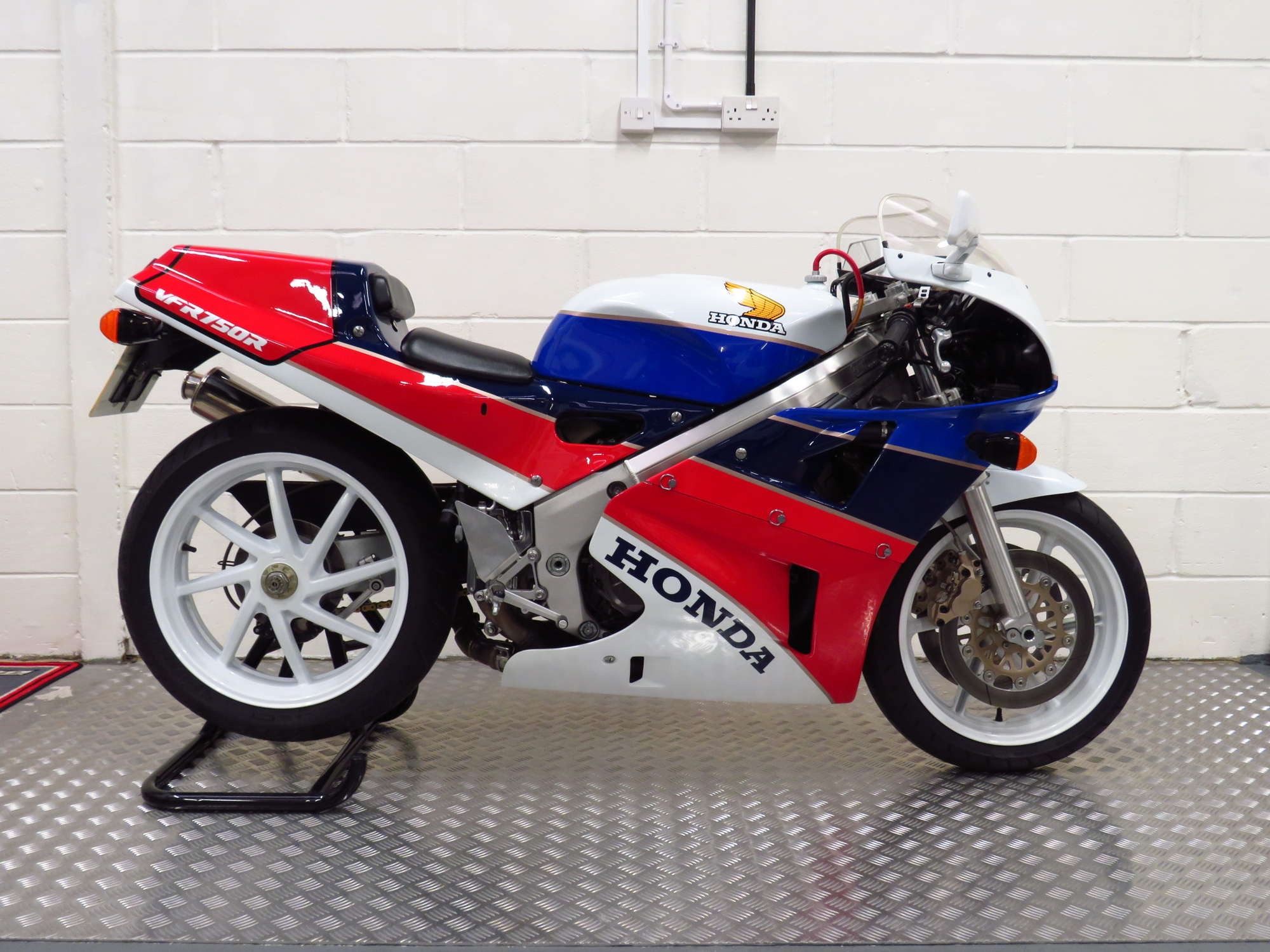 1988 Honda VFR750R Type RC30 748cc-Sold