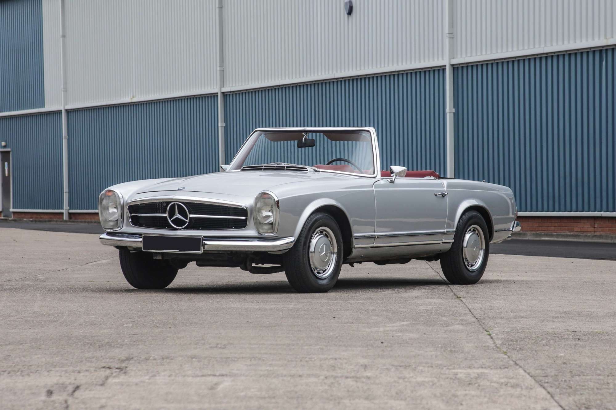 1967 Mercedes-Benz 250SL (W113) Pagoda-Sold