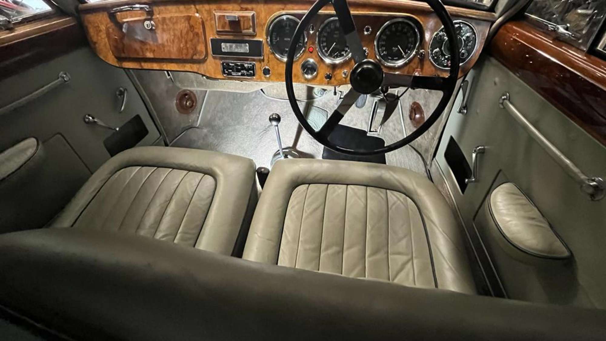 1957 Aston Martin Lagonda 3.0 Series II Saloon-Auction Lot