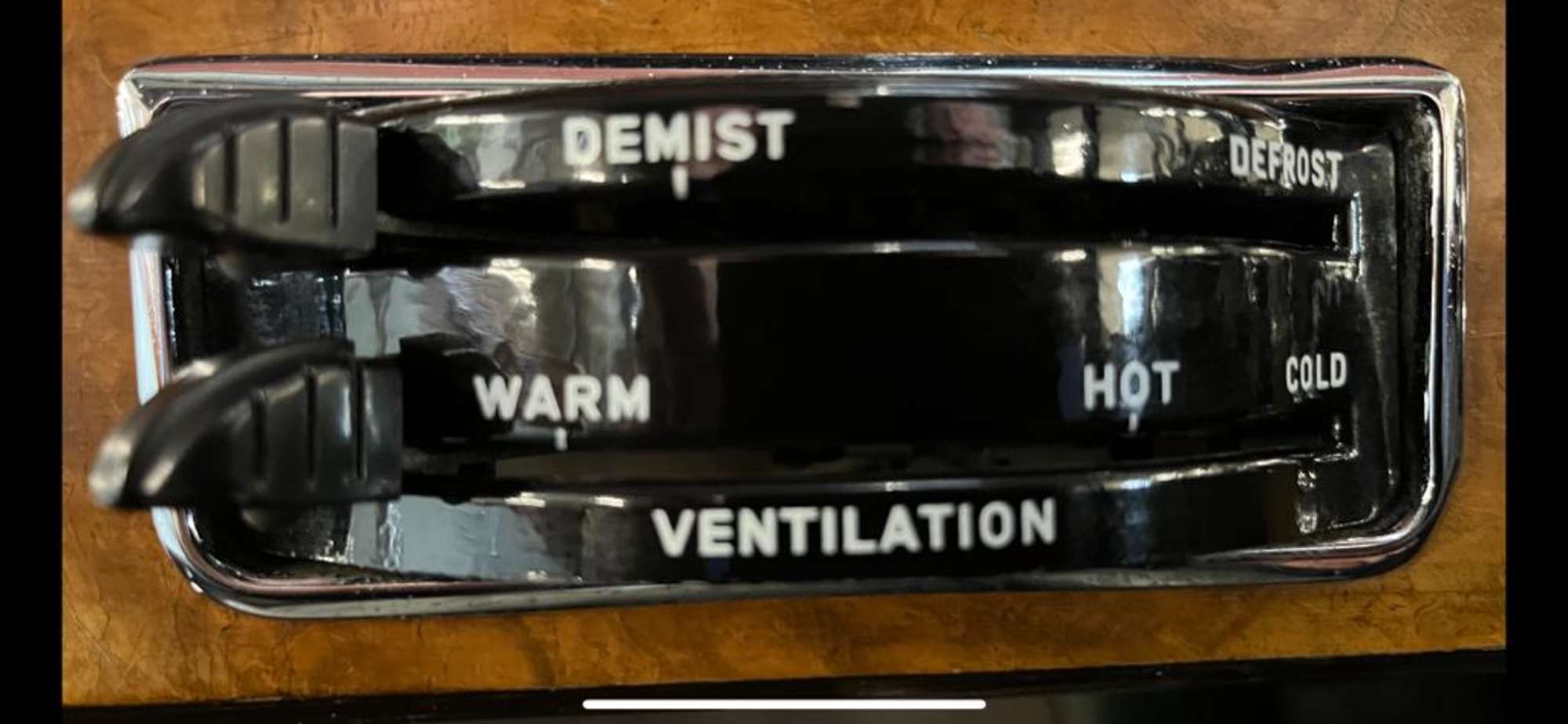 1957 Aston Martin Lagonda 3.0 Series II Saloon-Auction Lot