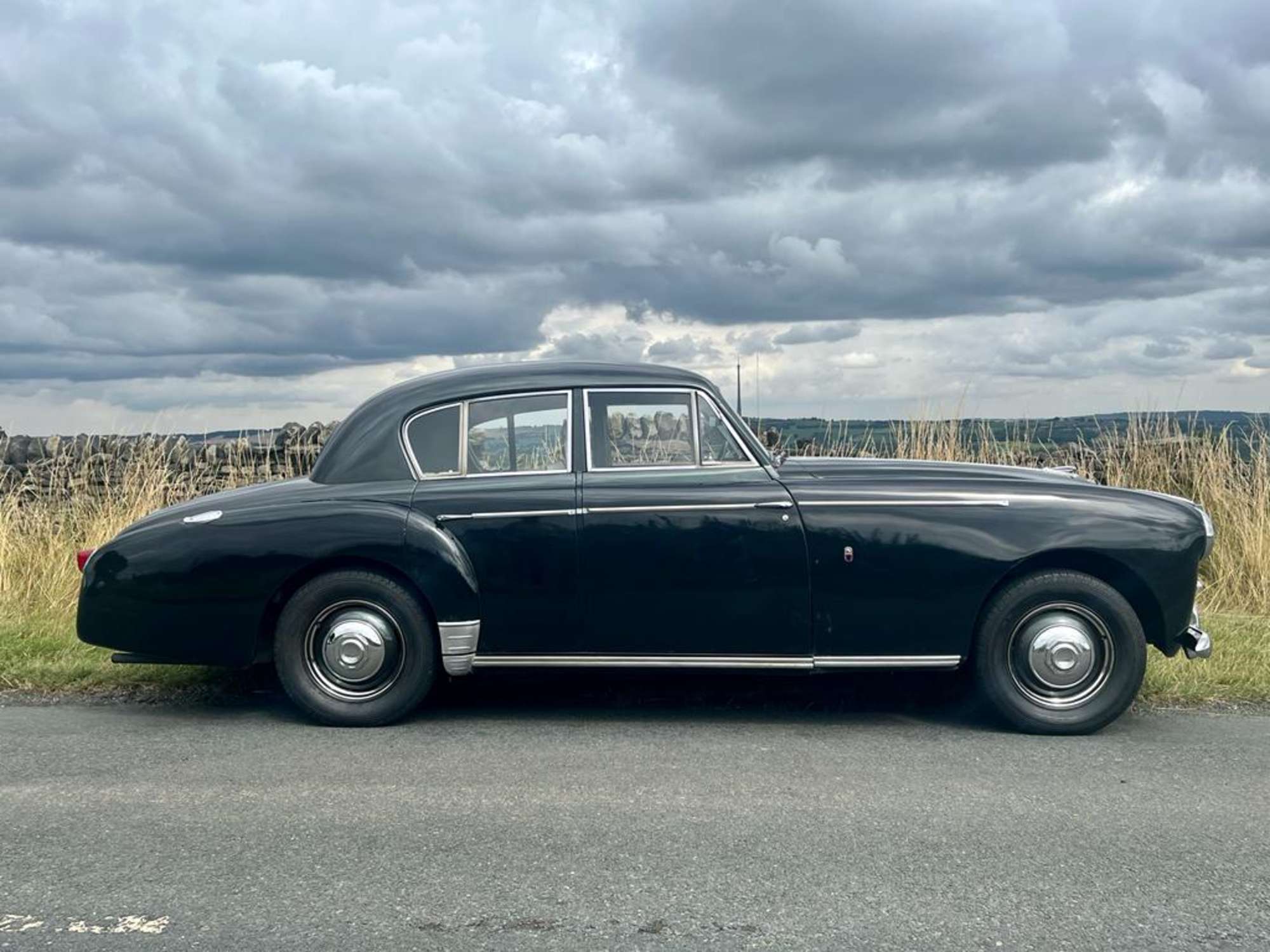 1957 Aston Martin Lagonda 3.0 Series II Saloon-Auction Lot