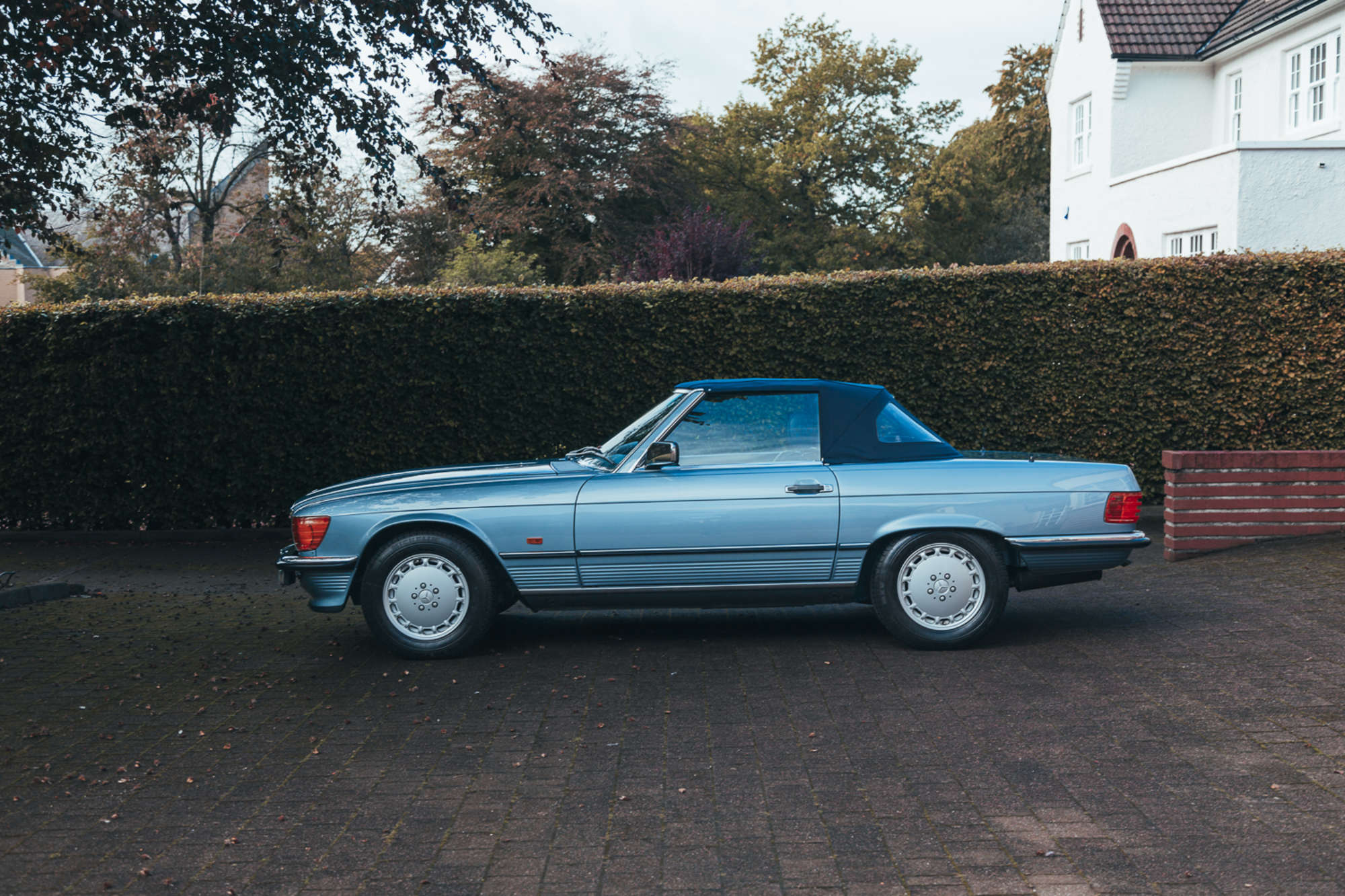 1988 Mercedes-Benz 300SL (R107)-Sold