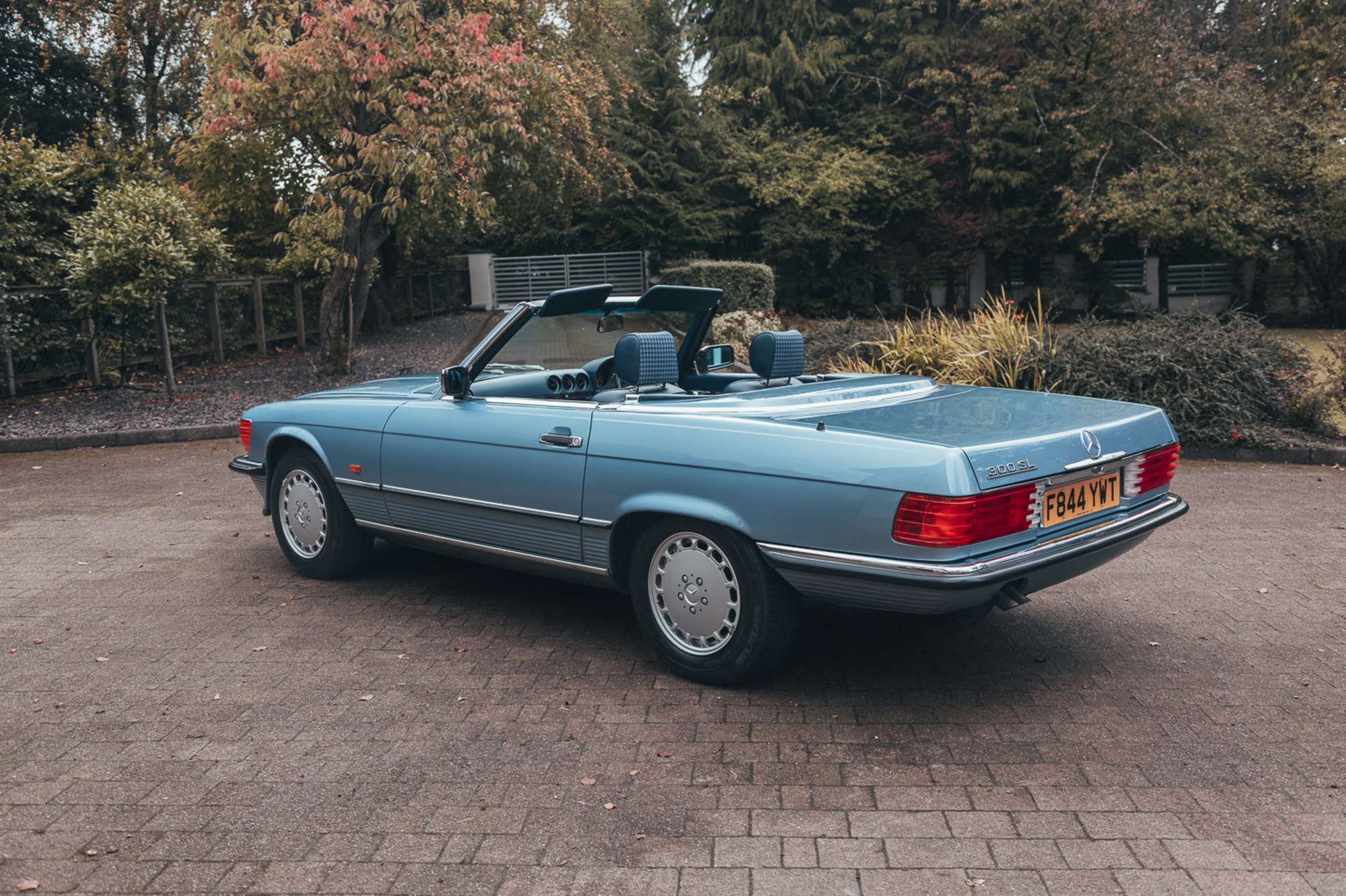 1988 Mercedes-Benz 300SL (R107)-Sold