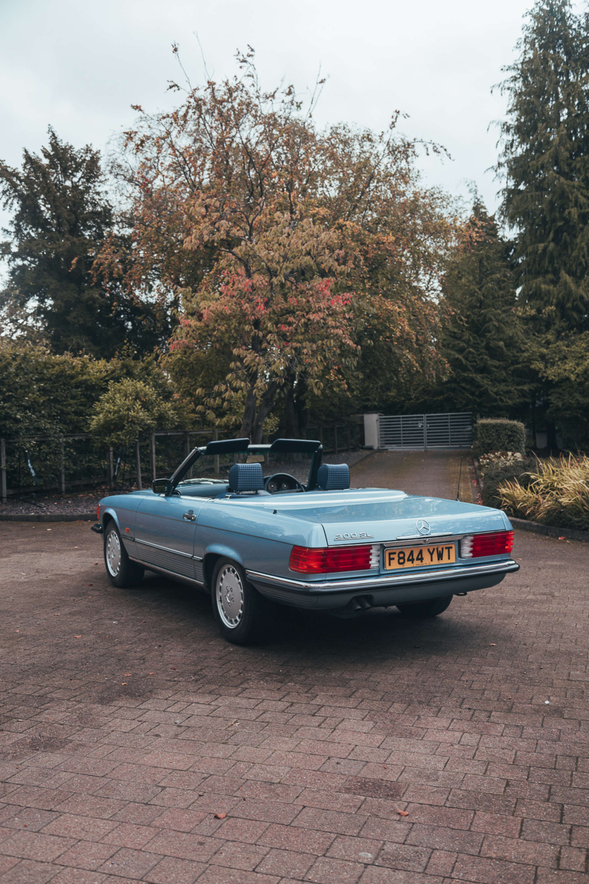 1988 Mercedes-Benz 300SL (R107)-Sold