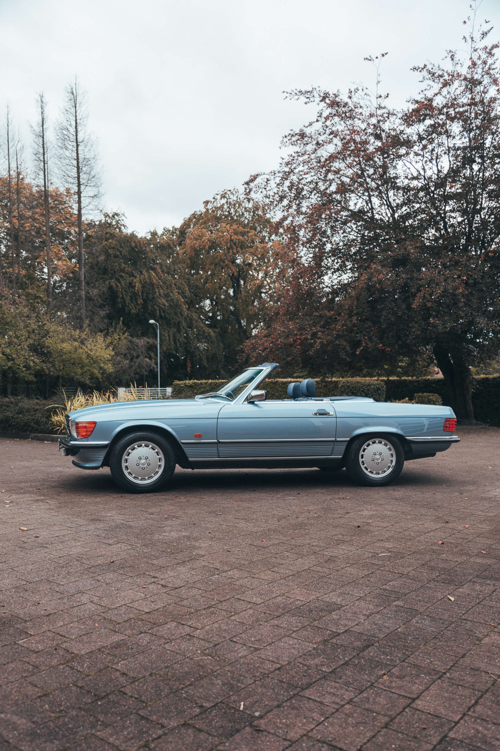 1988 Mercedes-Benz 300SL (R107)-Sold