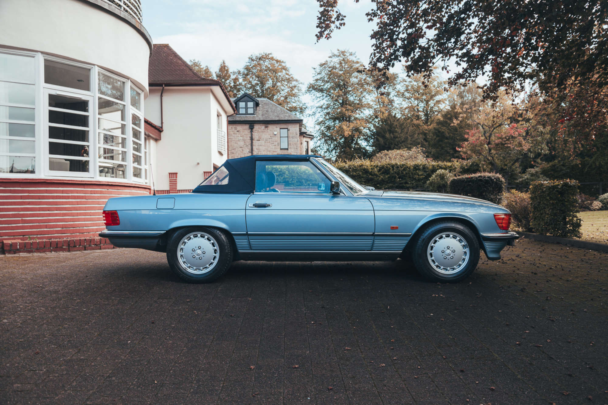 1988 Mercedes-Benz 300SL (R107)-Sold