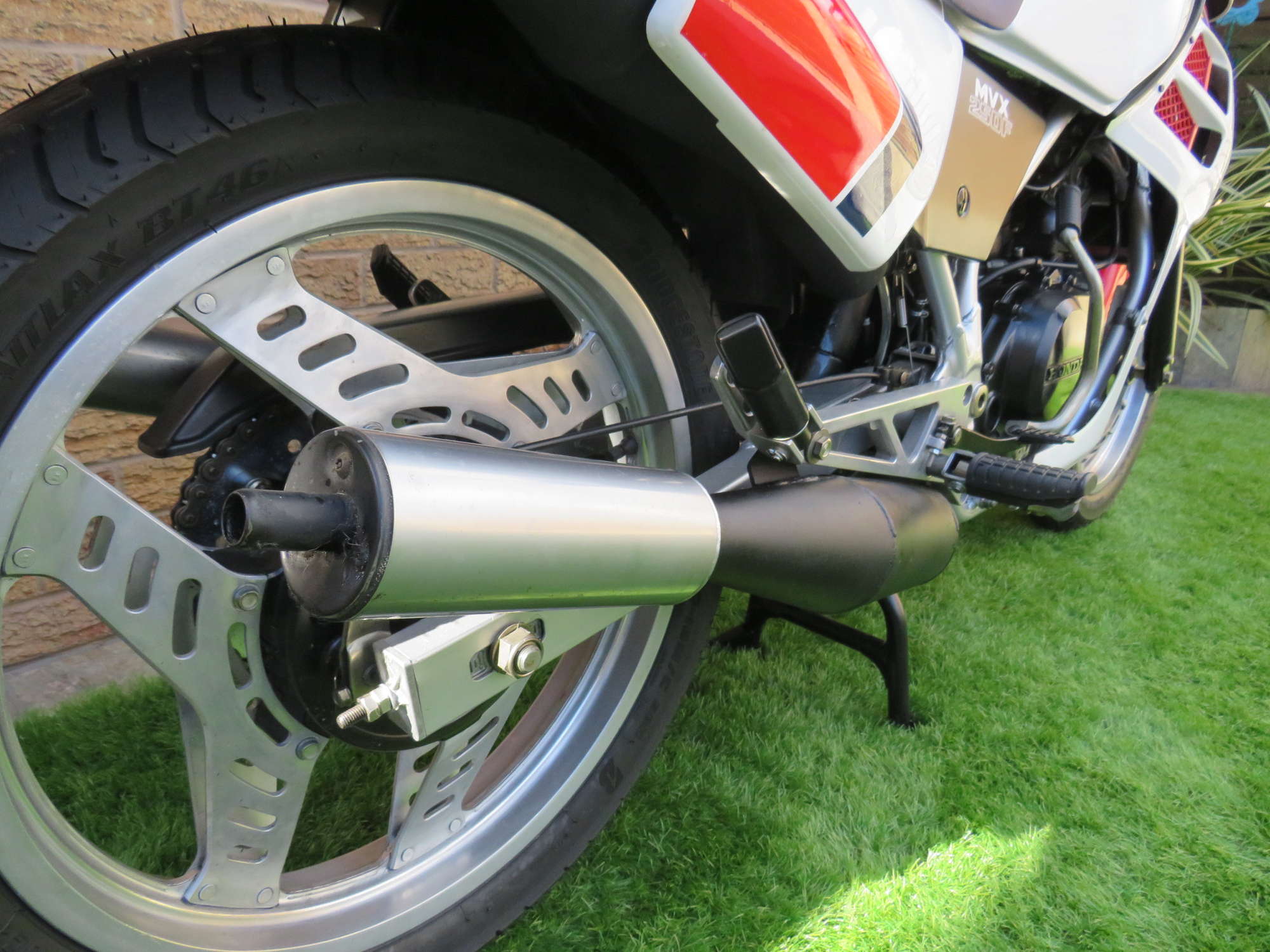 1982 Honda MVX250F 249cc-Sold