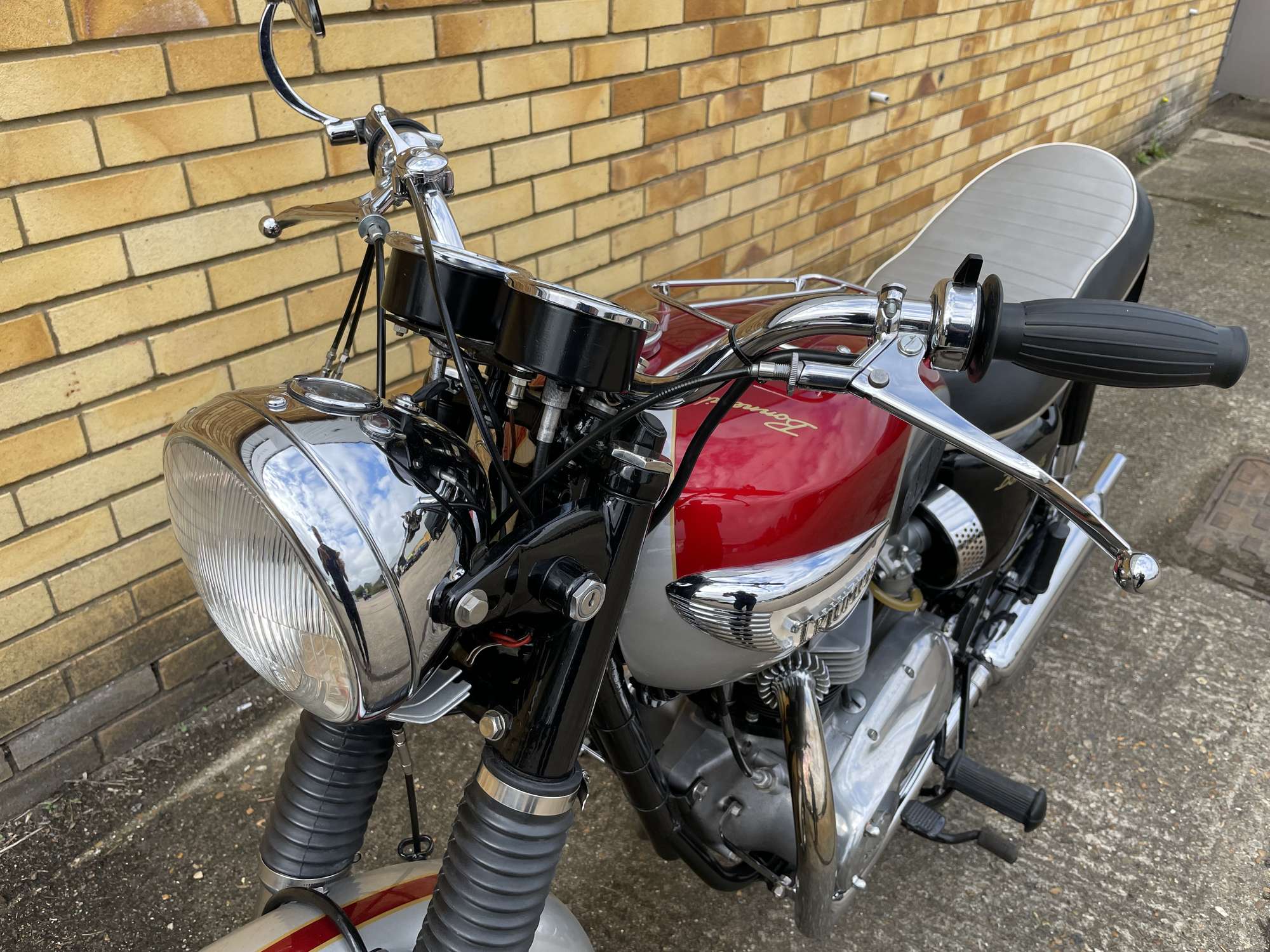 1968 Triumph T120 Bonneville 650cc-Sold