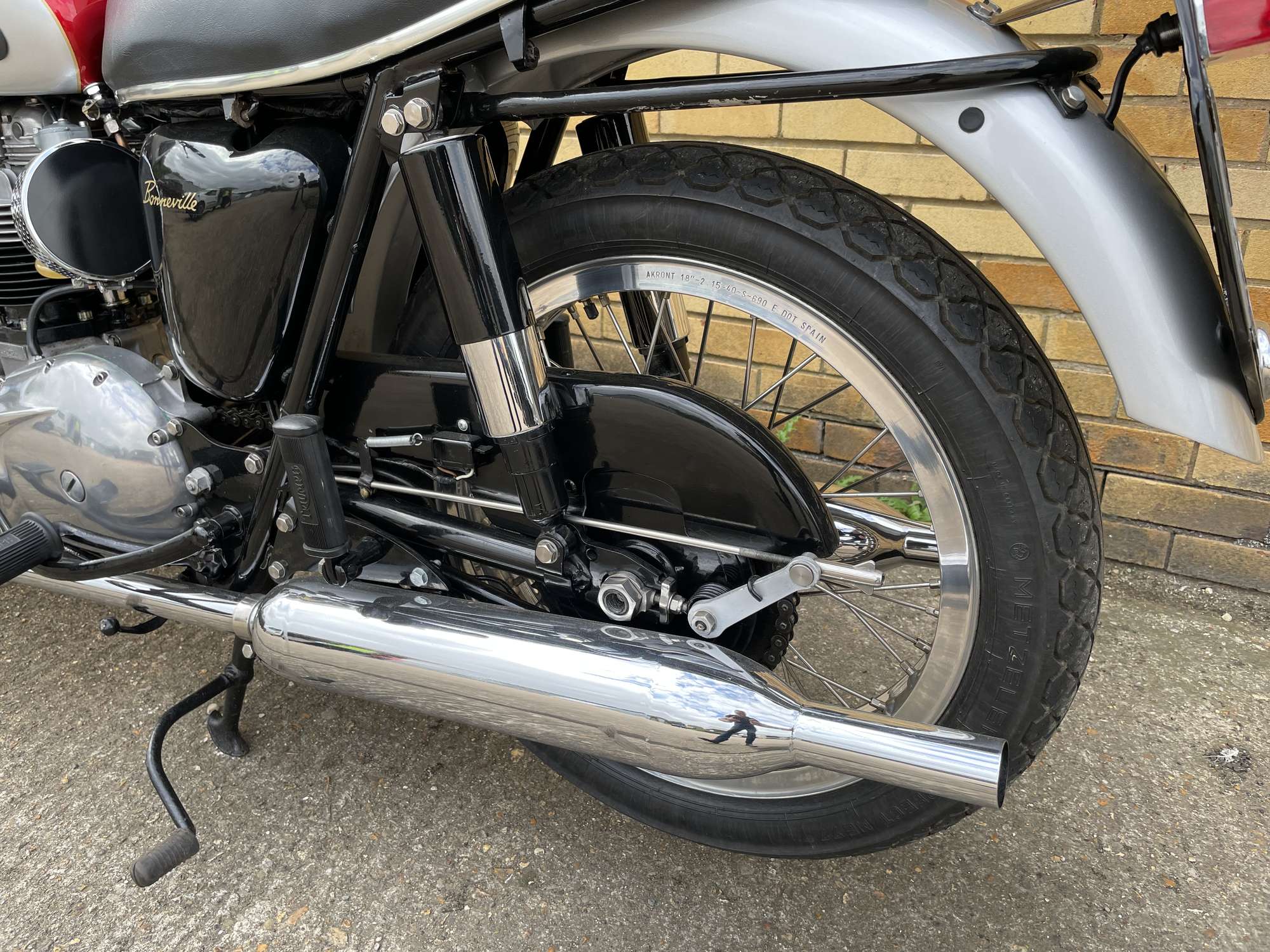 1968 Triumph T120 Bonneville 650cc-Sold