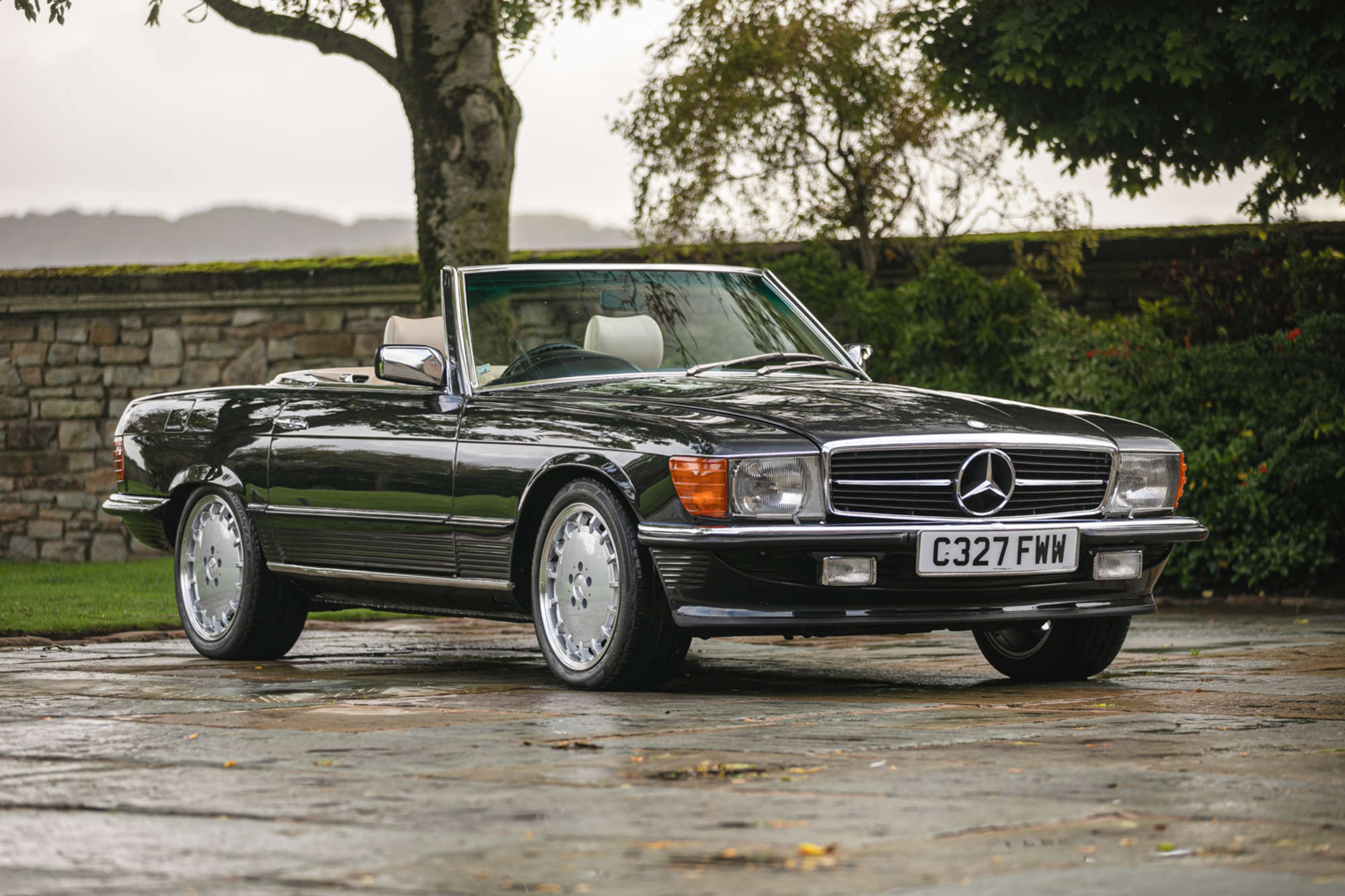1985 Mercedes-Benz 500SL Auto (R107)-Sold