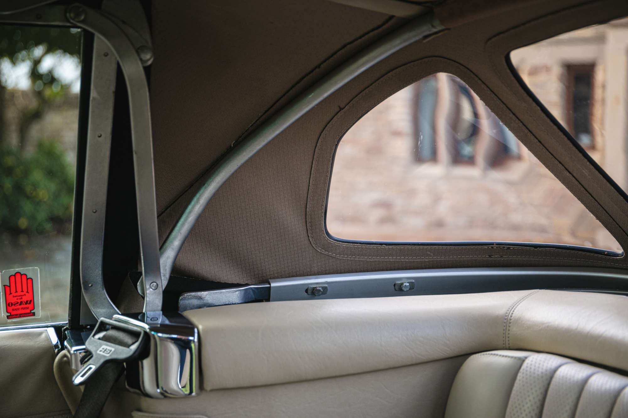 1985 Mercedes-Benz 500SL Auto (R107)-Sold