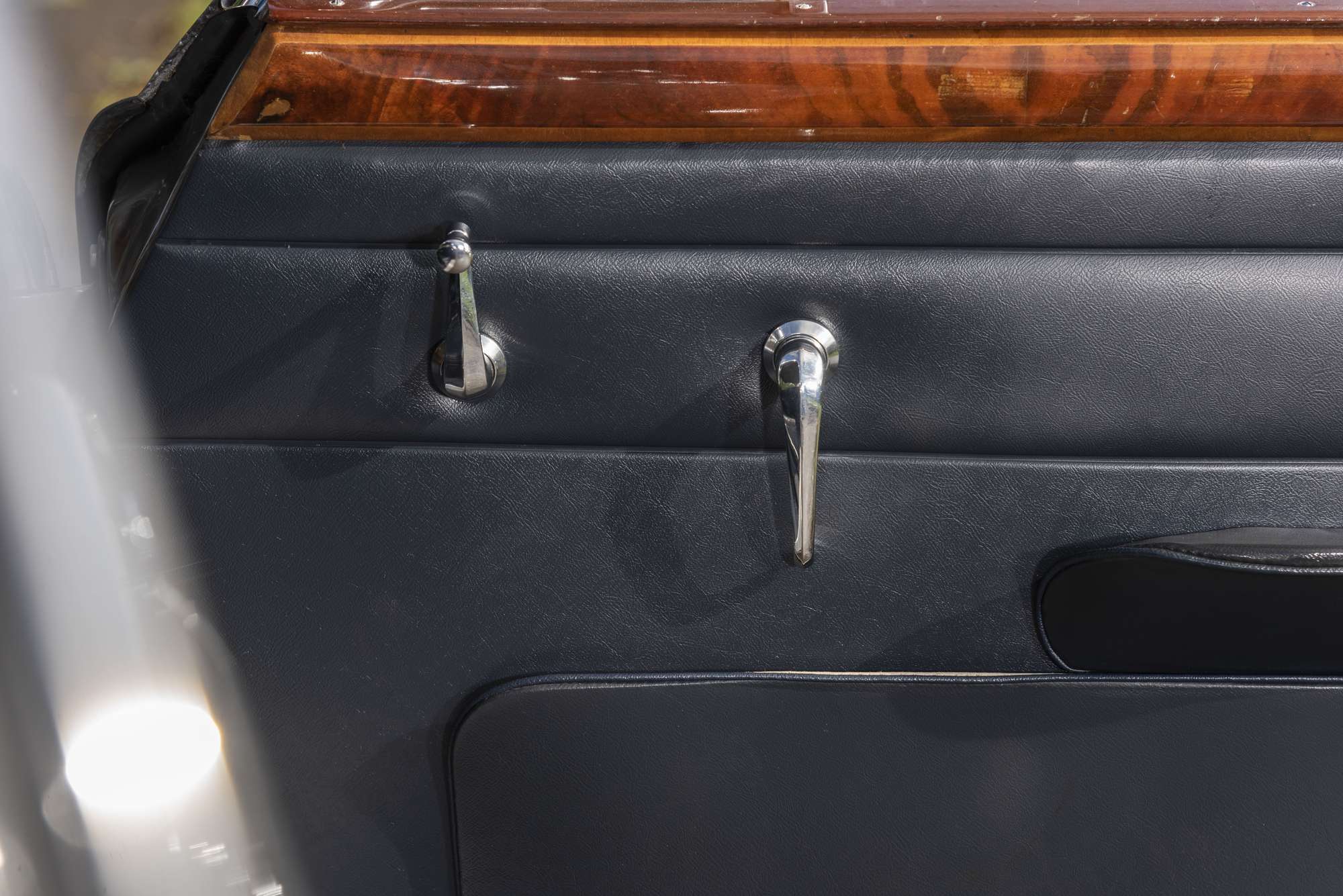 1965 Daimler 2½-Litre V8 Saloon -Sold