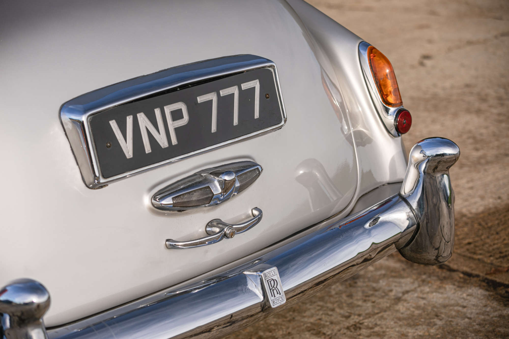 1958 Rolls-Royce Silver Cloud I-Auction Lot