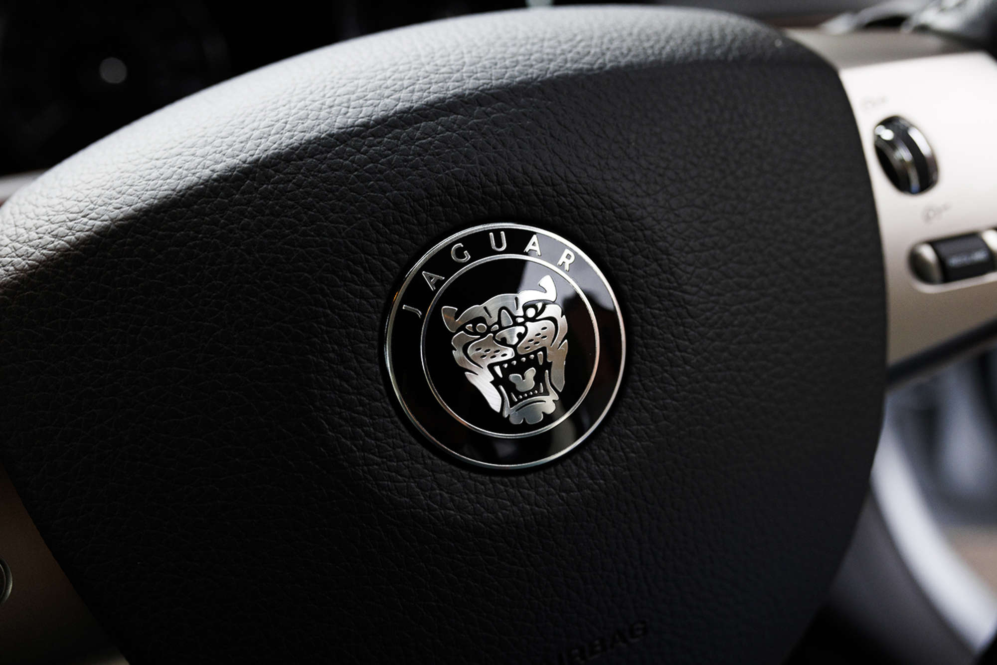 2006 Jaguar XKR Coupé - Supercharged -Sold