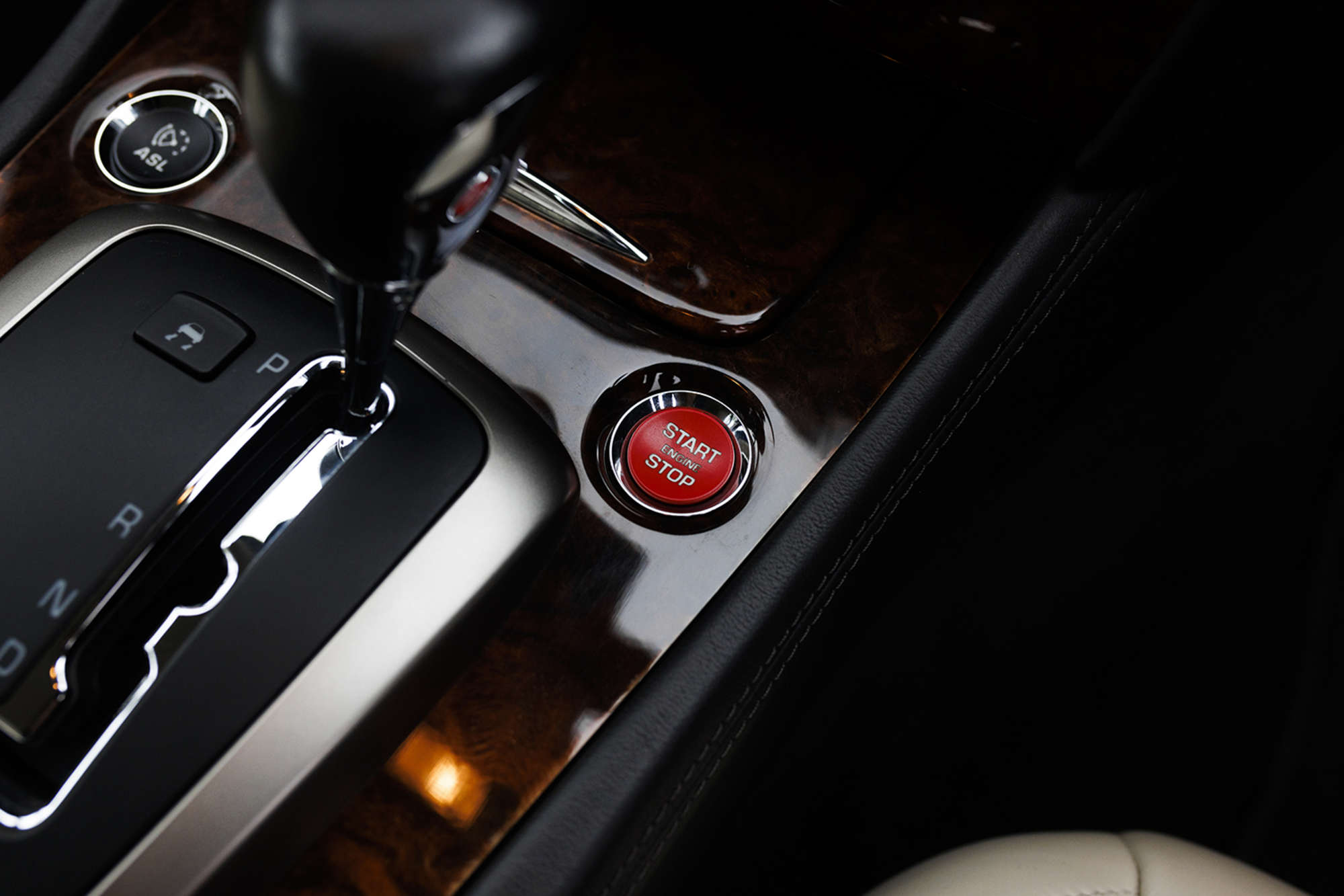 2006 Jaguar XKR Coupé - Supercharged -Sold