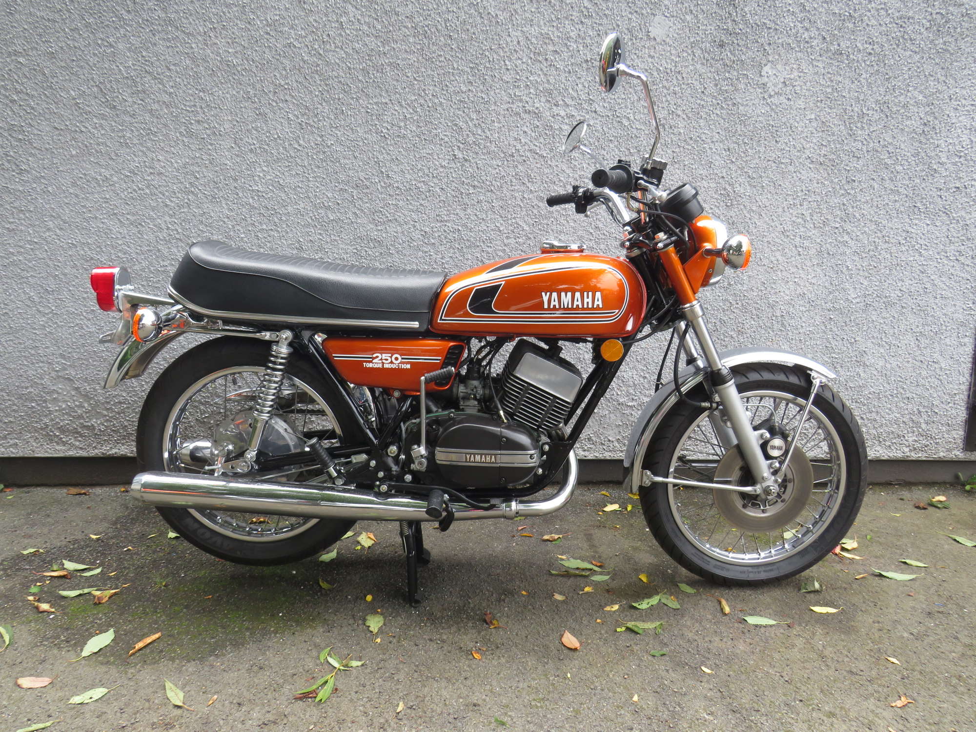 Iconic Auctioneers | 1975 Yamaha RD250 247cc-Auction Lot
