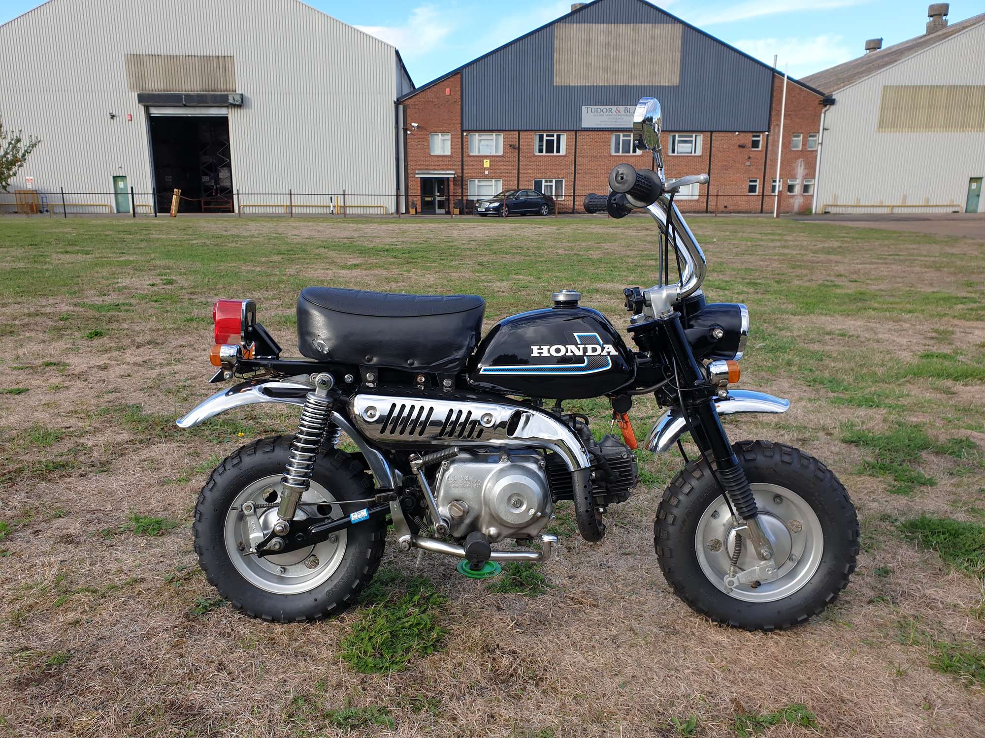 Iconic Auctioneers | 1976 Honda Z50J Monkey Bike 49cc-Sold