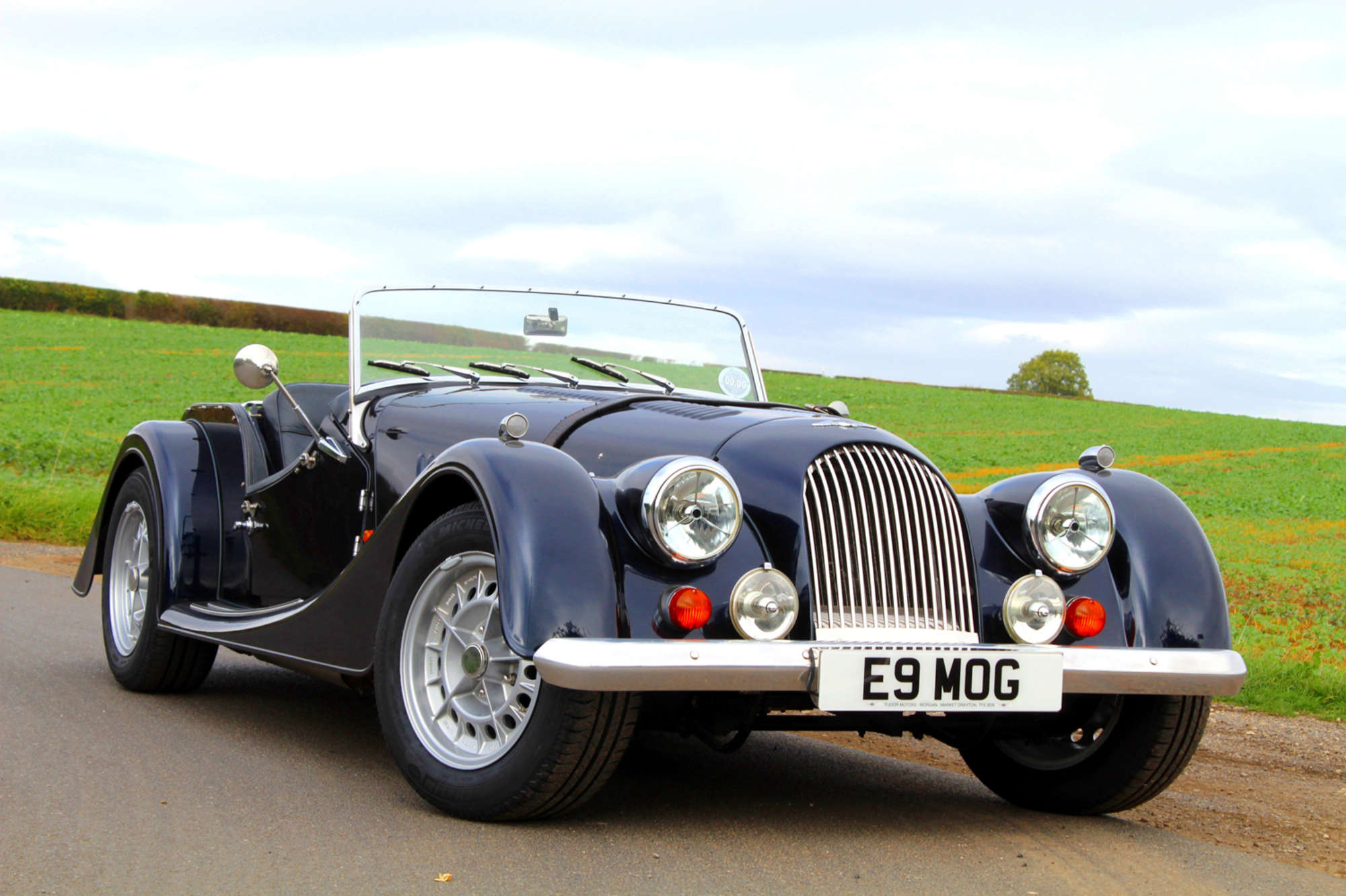 1990 Morgan Plus 8-Sold