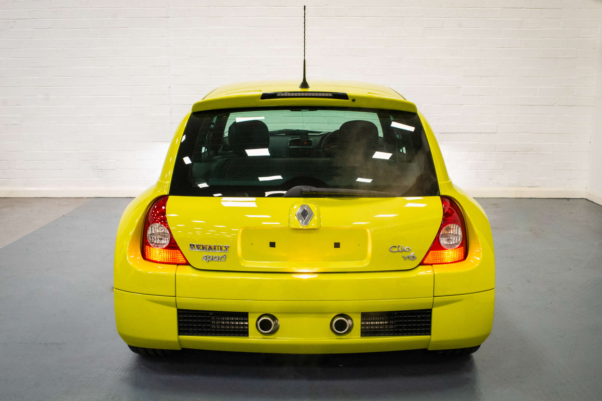 2004 Renault Clio V6 255 Phase 2-Sold