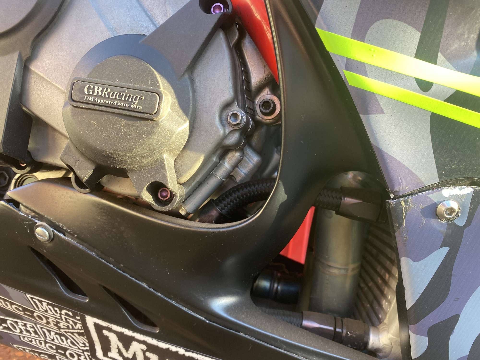 2013 Suzuki GSX-R1000 BSB ex-Guy Martin and Steve Mercer 1,0-Sold