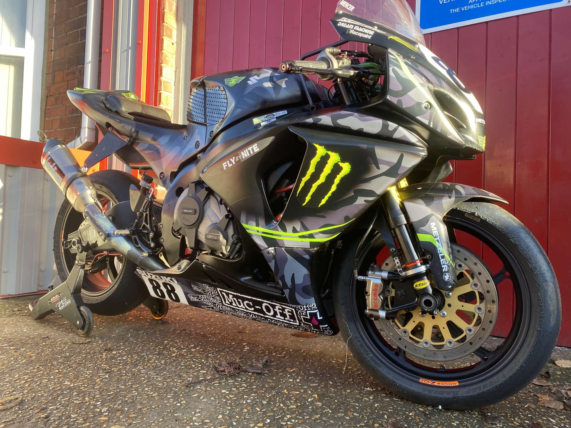 2013 Suzuki GSX-R1000 BSB ex-Guy Martin and Steve Mercer 1,0-Sold