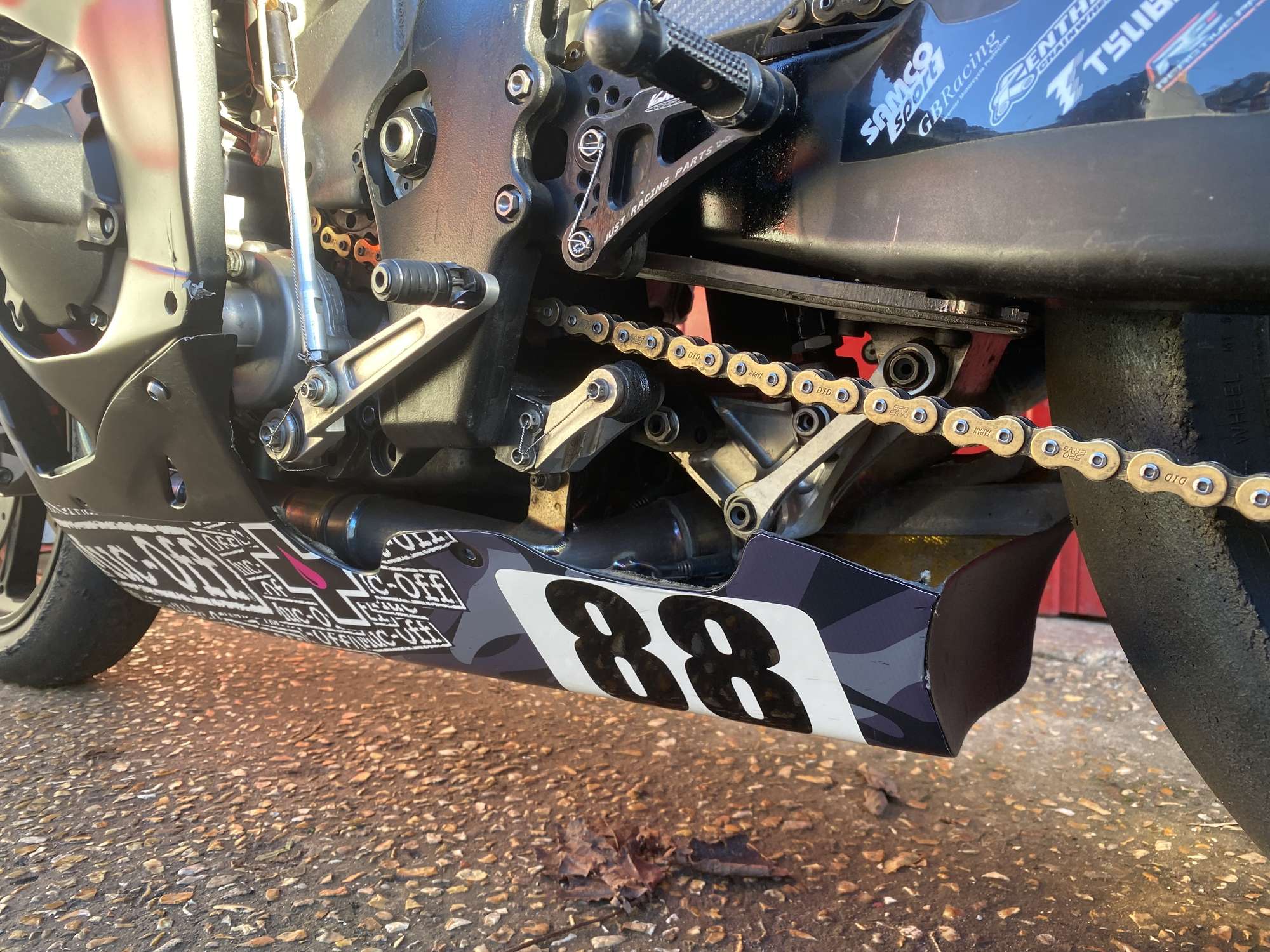 2013 Suzuki GSX-R1000 BSB ex-Guy Martin and Steve Mercer 1,0-Sold