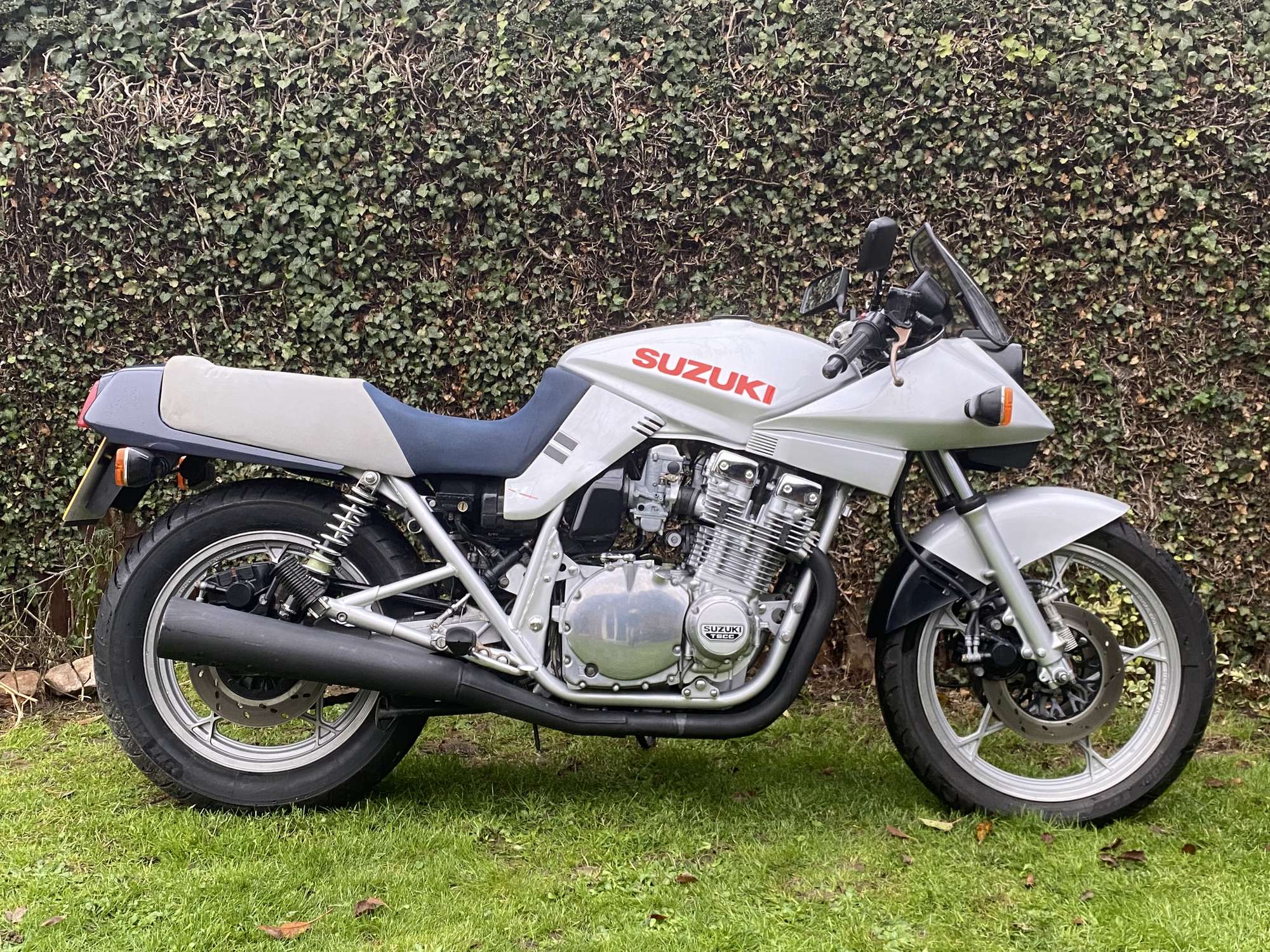 1982 Suzuki GSX1000 SZ Katana 997cc-Auction Lot