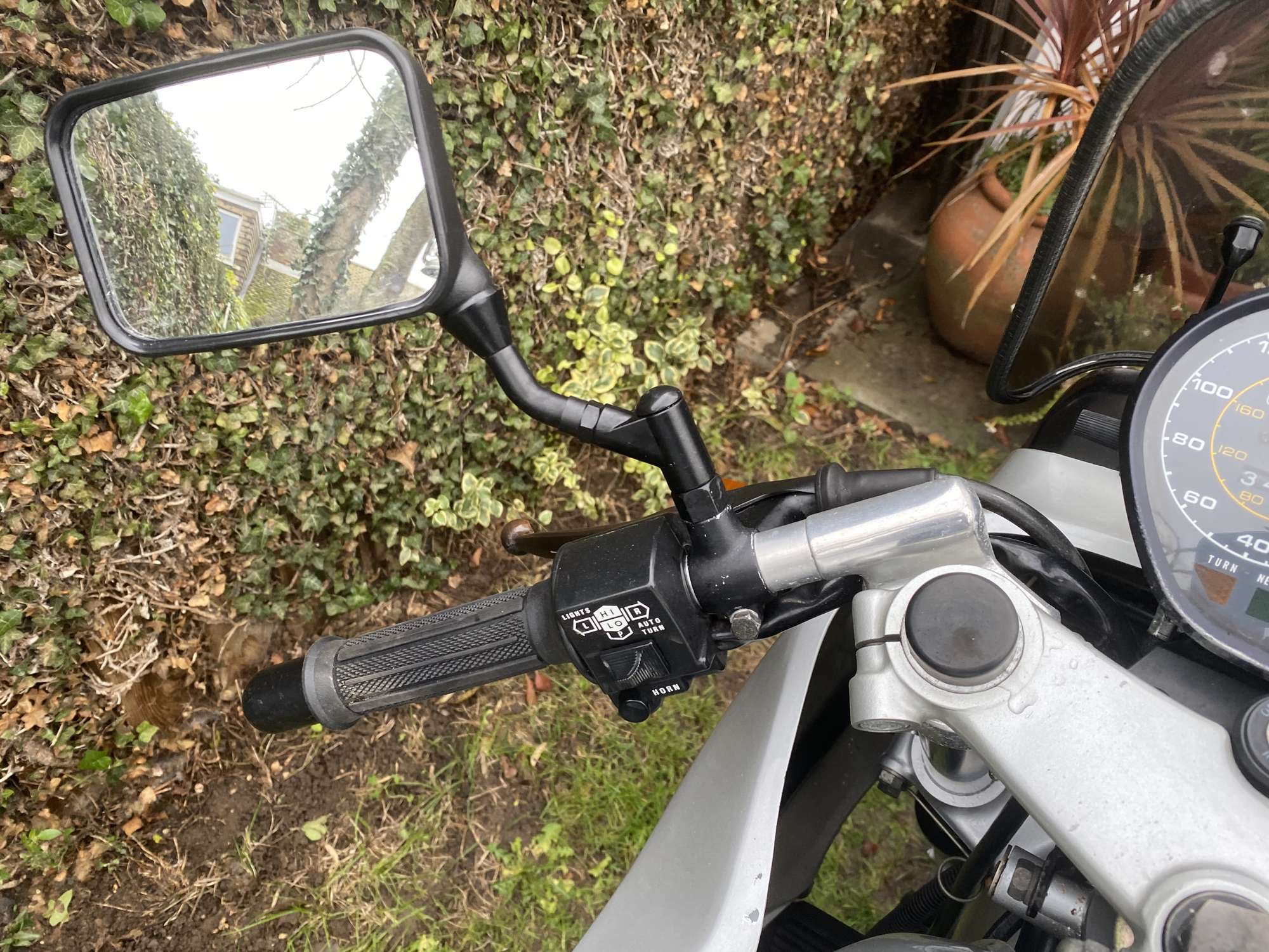 1982 Suzuki GSX1000 SZ Katana 997cc-Auction Lot