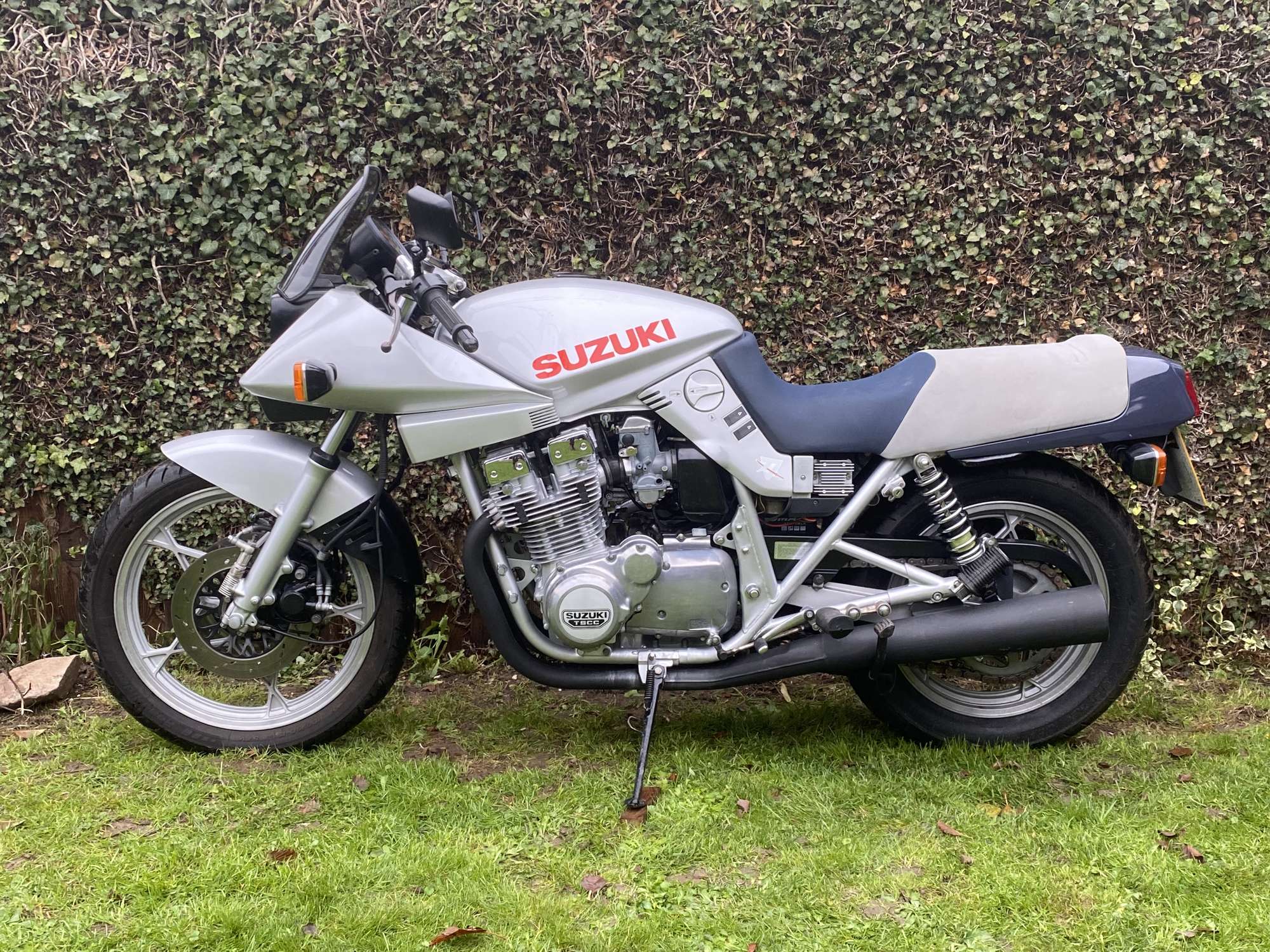 1982 Suzuki GSX1000 SZ Katana 997cc-Auction Lot
