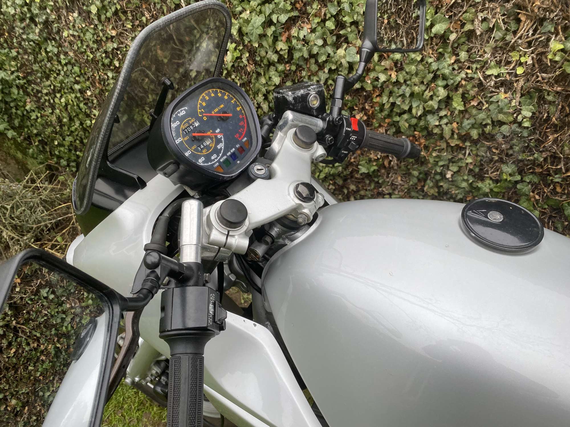 1982 Suzuki GSX1000 SZ Katana 997cc-Auction Lot