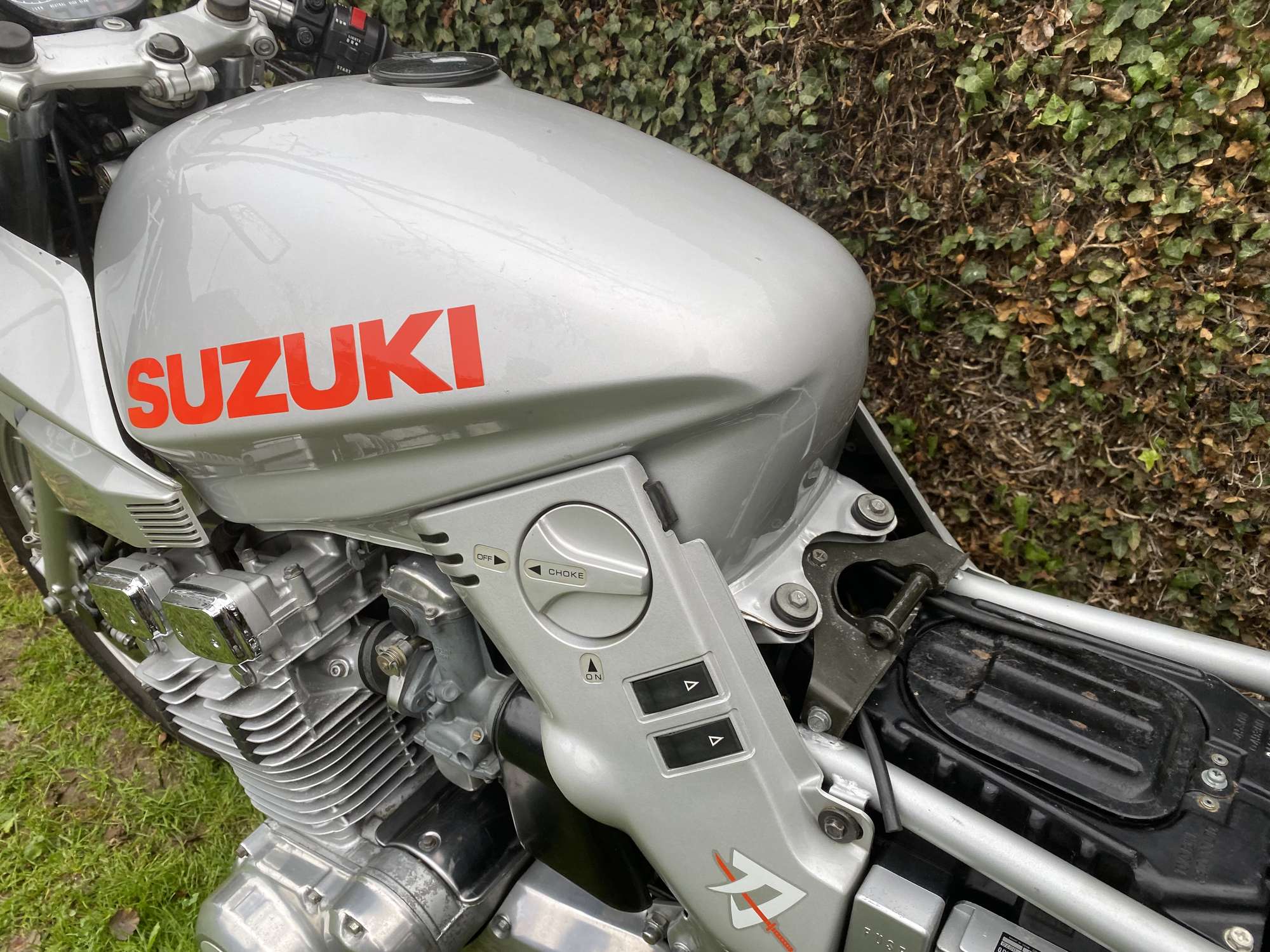 1982 Suzuki GSX1000 SZ Katana 997cc-Auction Lot