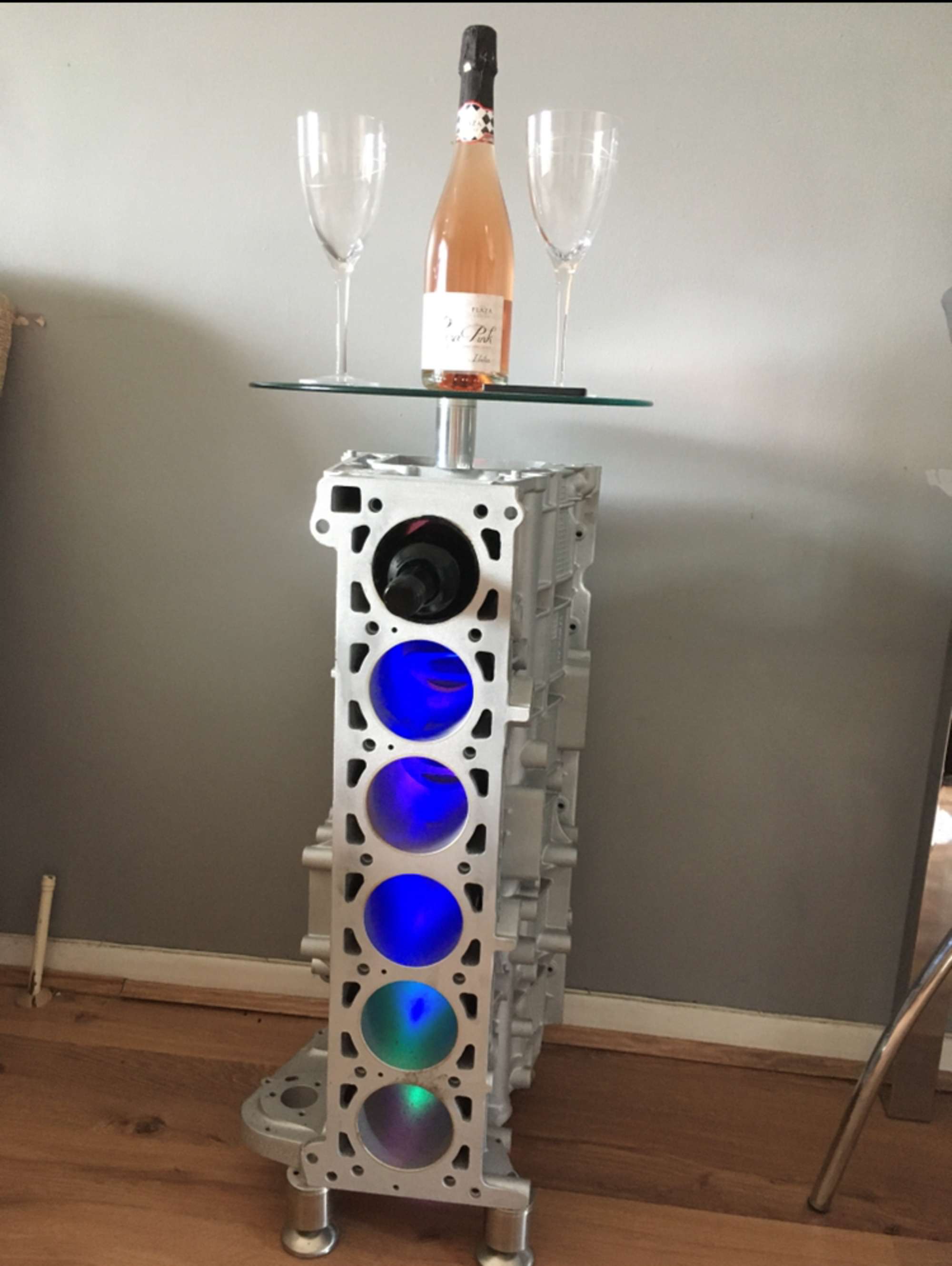 Jagoar XJ-S Illom  aded W  e Ralk-Sold      d