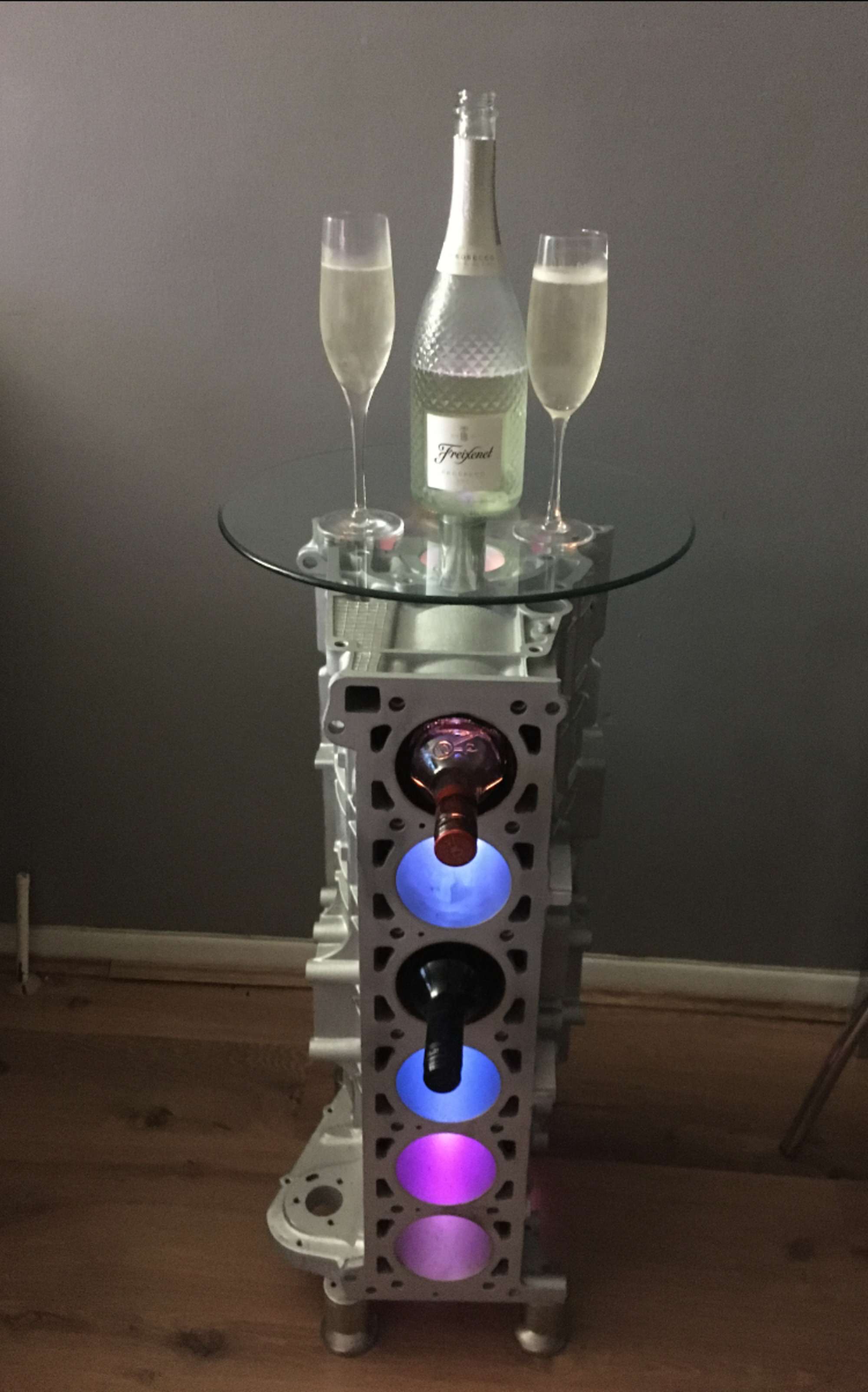 Jagoar XJ-S Illom  aded W  e Ralk-Sold      d