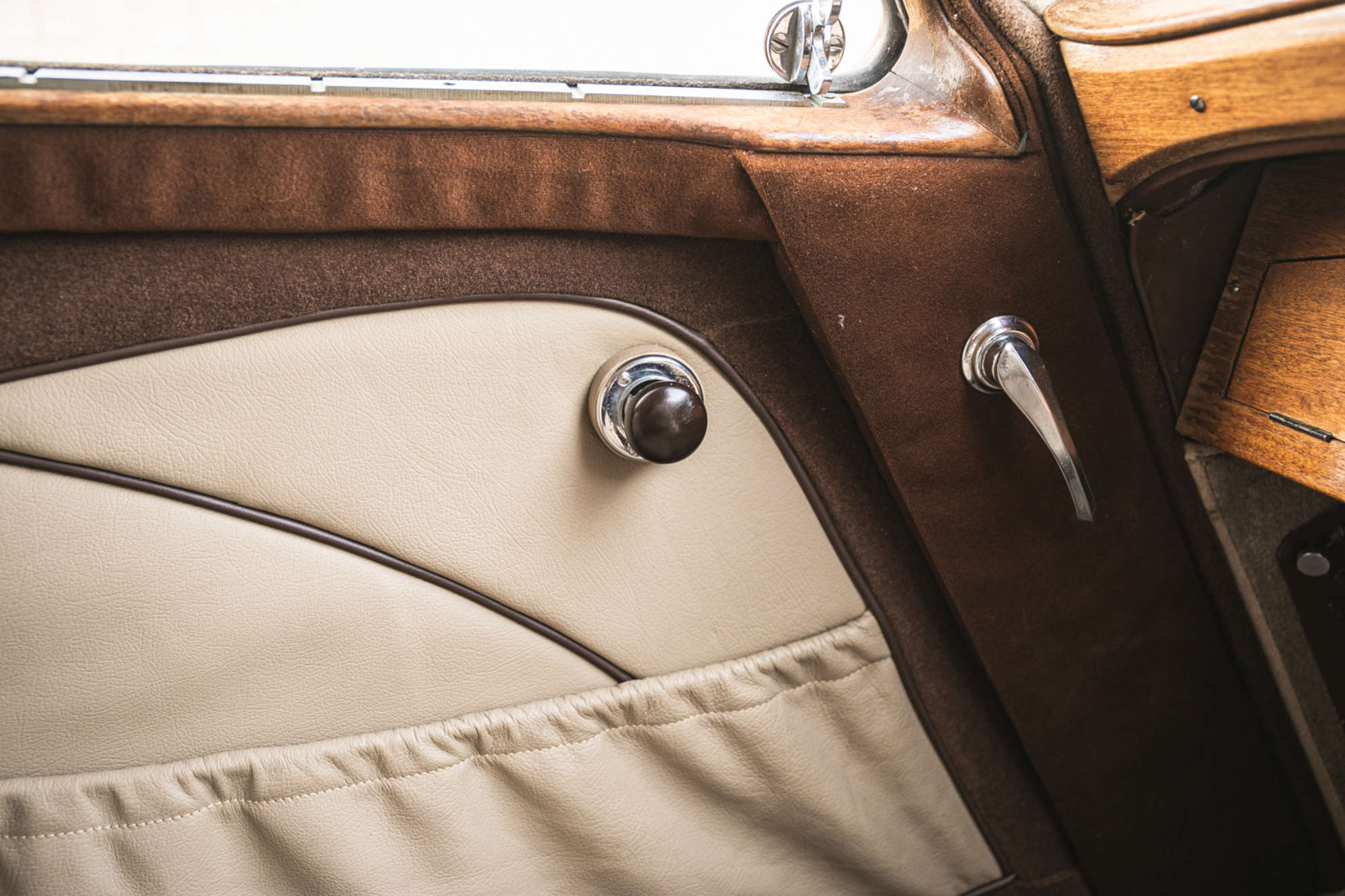 1949 Bristol 400 2-Litre Saloon-Auction Lot