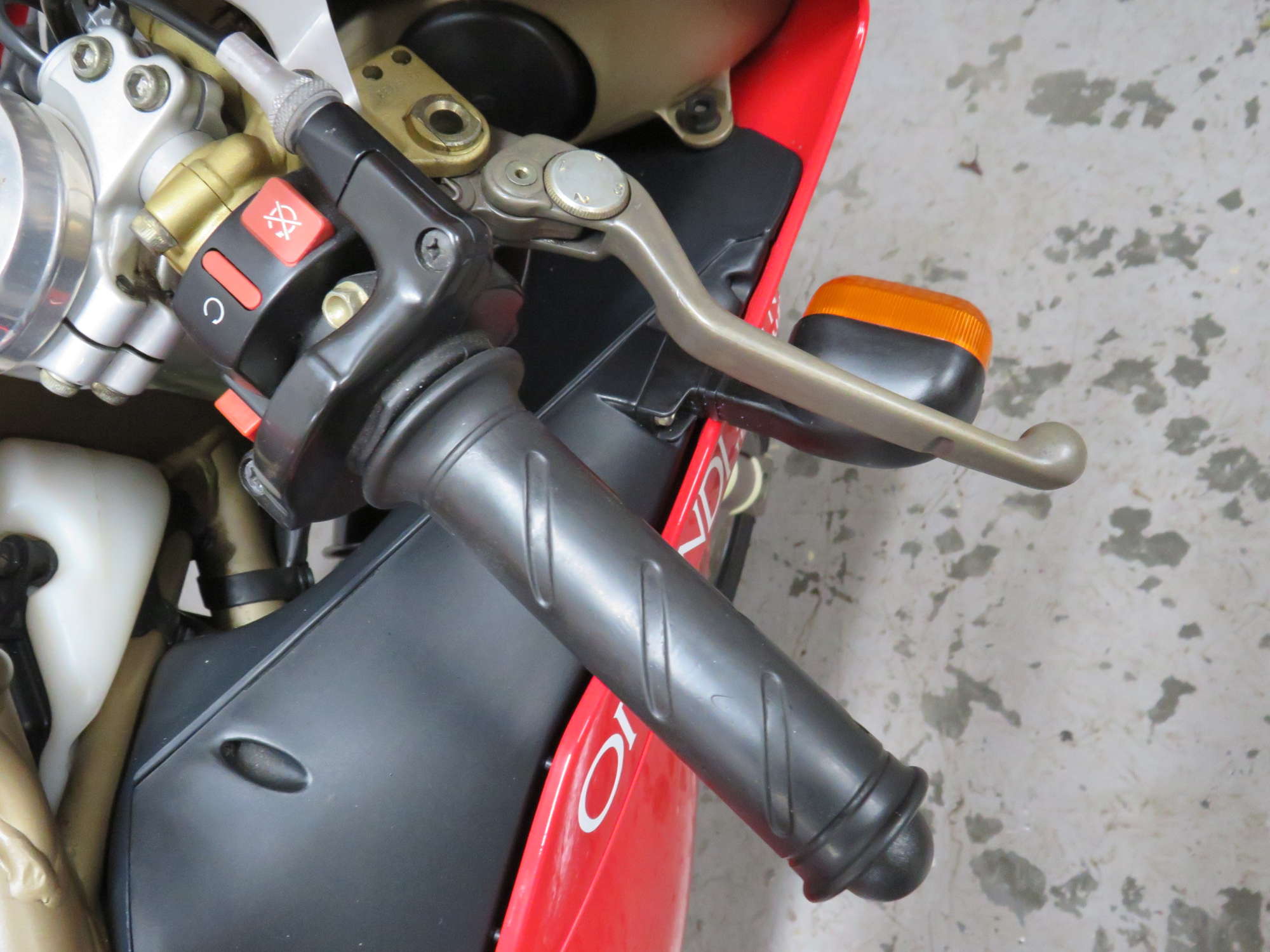 2000 Ducati 916 Fogarty Replica 996cc-Auction Lot