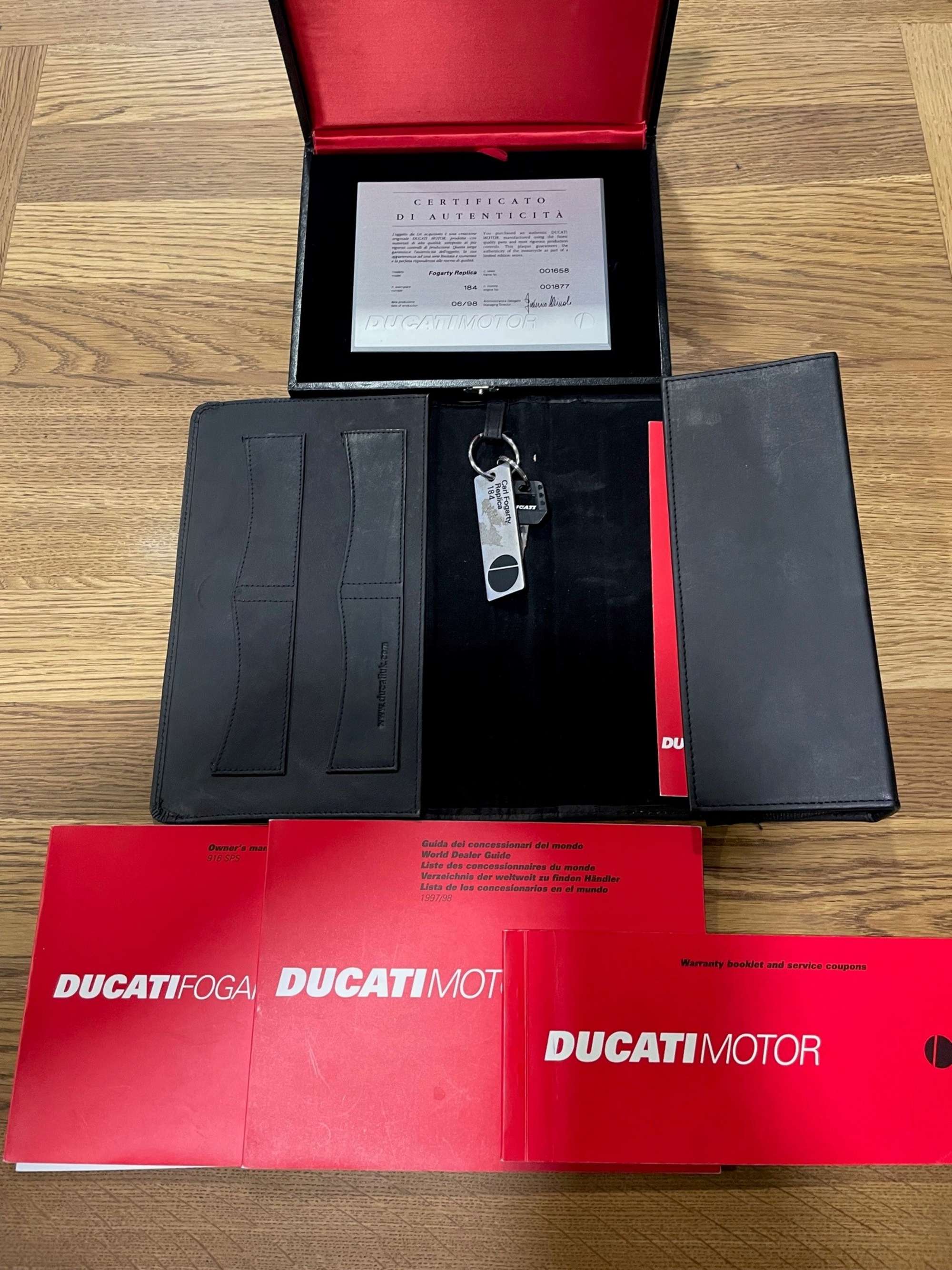 2000 Ducati 916 Fogarty Replica 996cc-Auction Lot