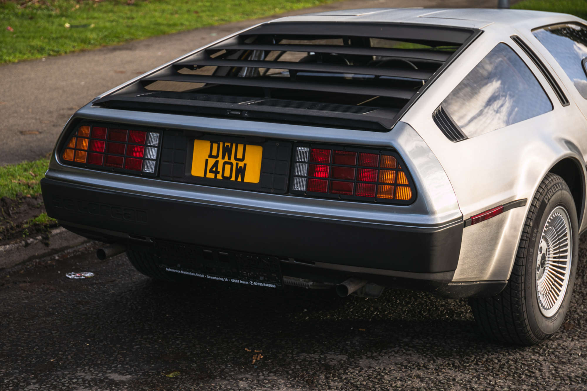 1981 DeLorean DMC-12 - Manual-Auction Lot