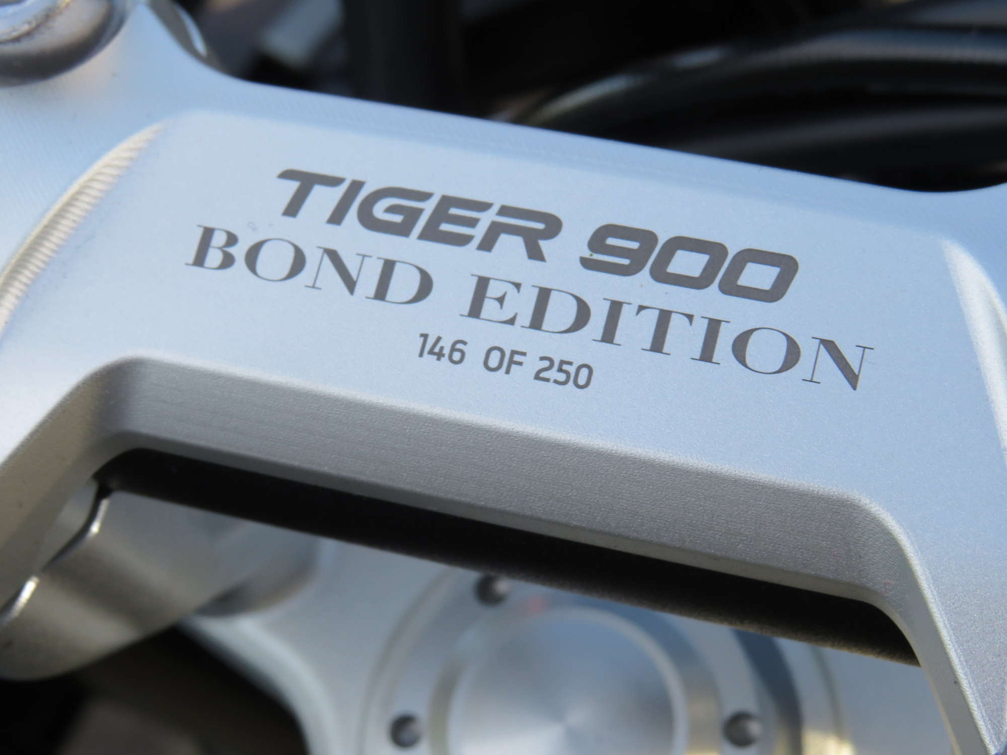 2022 Triumph Tiger 900 Bond Edition 888cc-Auction Lot