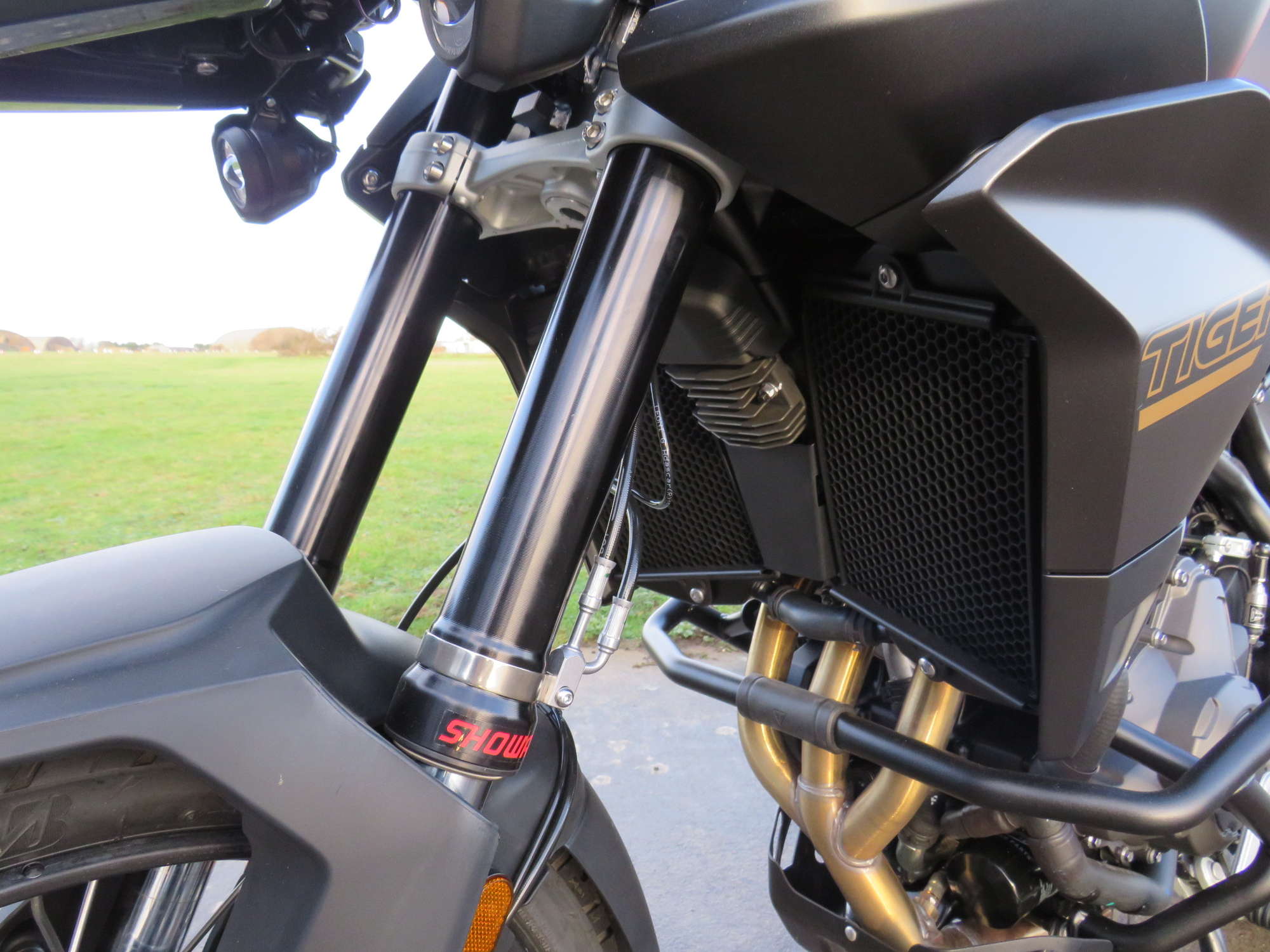 2022 Triumph Tiger 900 Bond Edition 888cc-Auction Lot