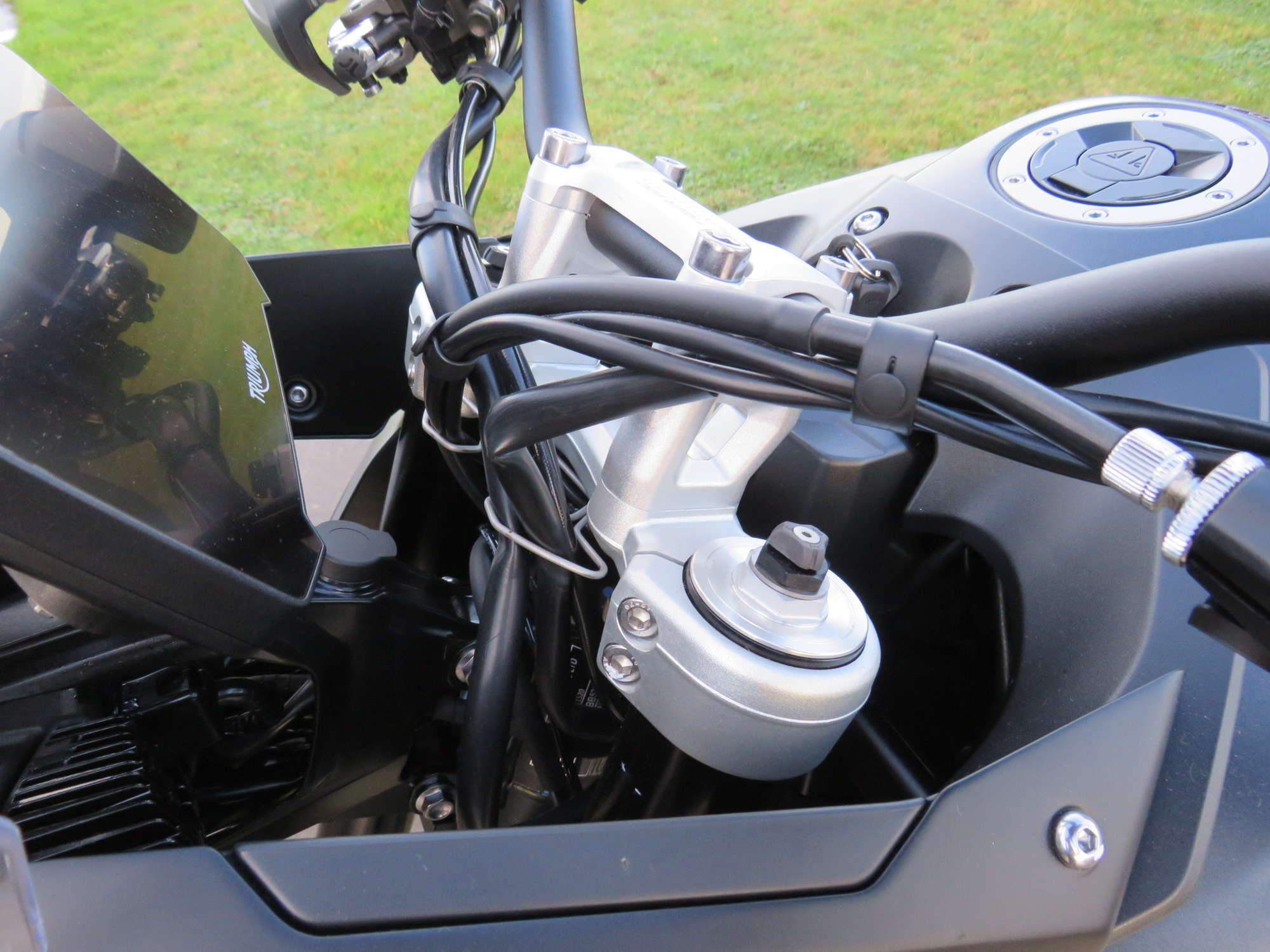 2022 Triumph Tiger 900 Bond Edition 888cc-Auction Lot