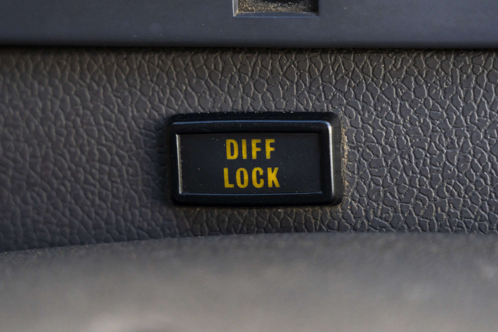 1976 Land Rover Range Rover Suffix D-Sold