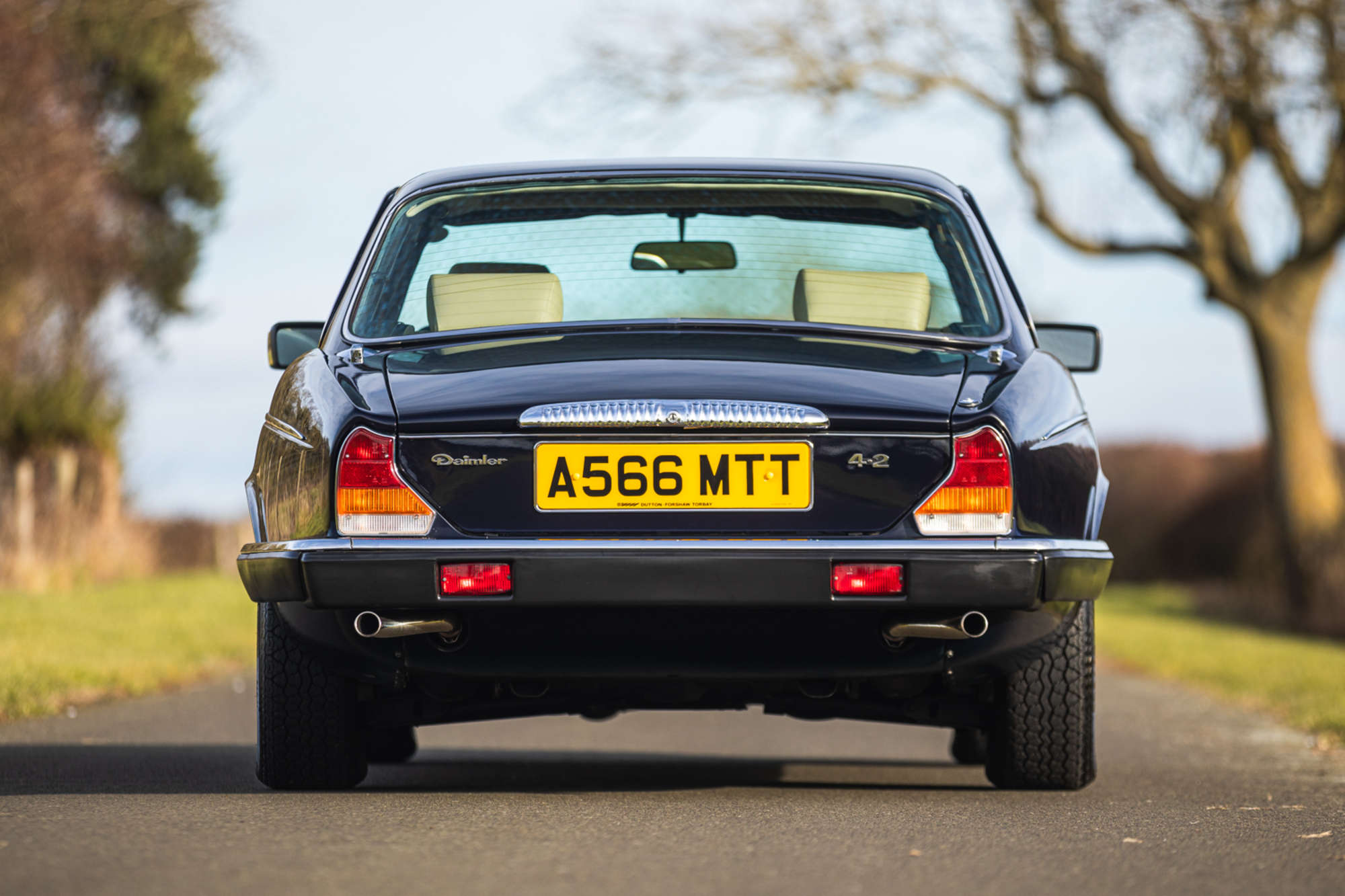 1983 Daimler Sovereign 4.2-Litre Vanden Plas - 7,700 miles-Auction Lot